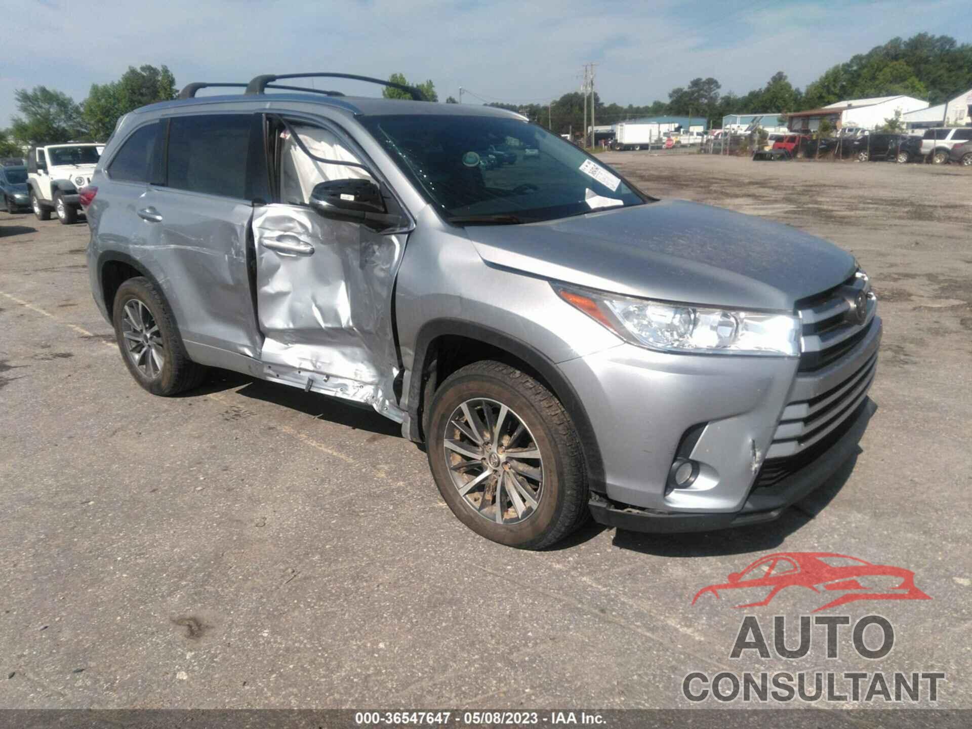 TOYOTA HIGHLANDER 2017 - 5TDKZRFH3HS523358