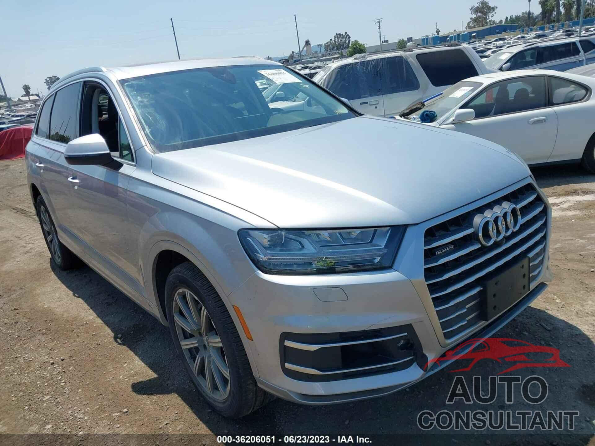 AUDI Q7 2019 - WA1LAAF70KD006701