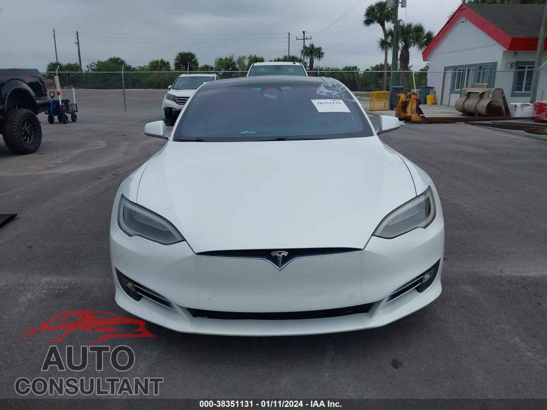 TESLA MODEL S 2018 - 5YJSA1E21JF244877