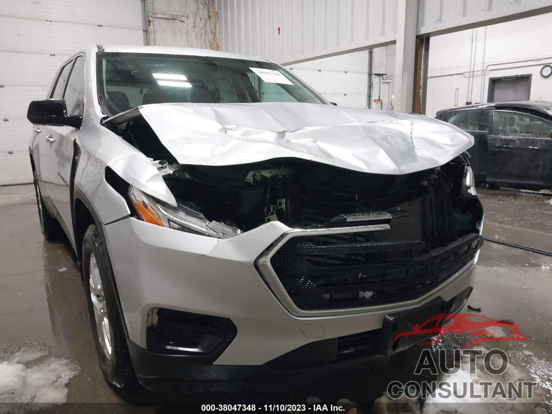 CHEVROLET TRAVERSE 2019 - 1GNEVFKW0KJ181438