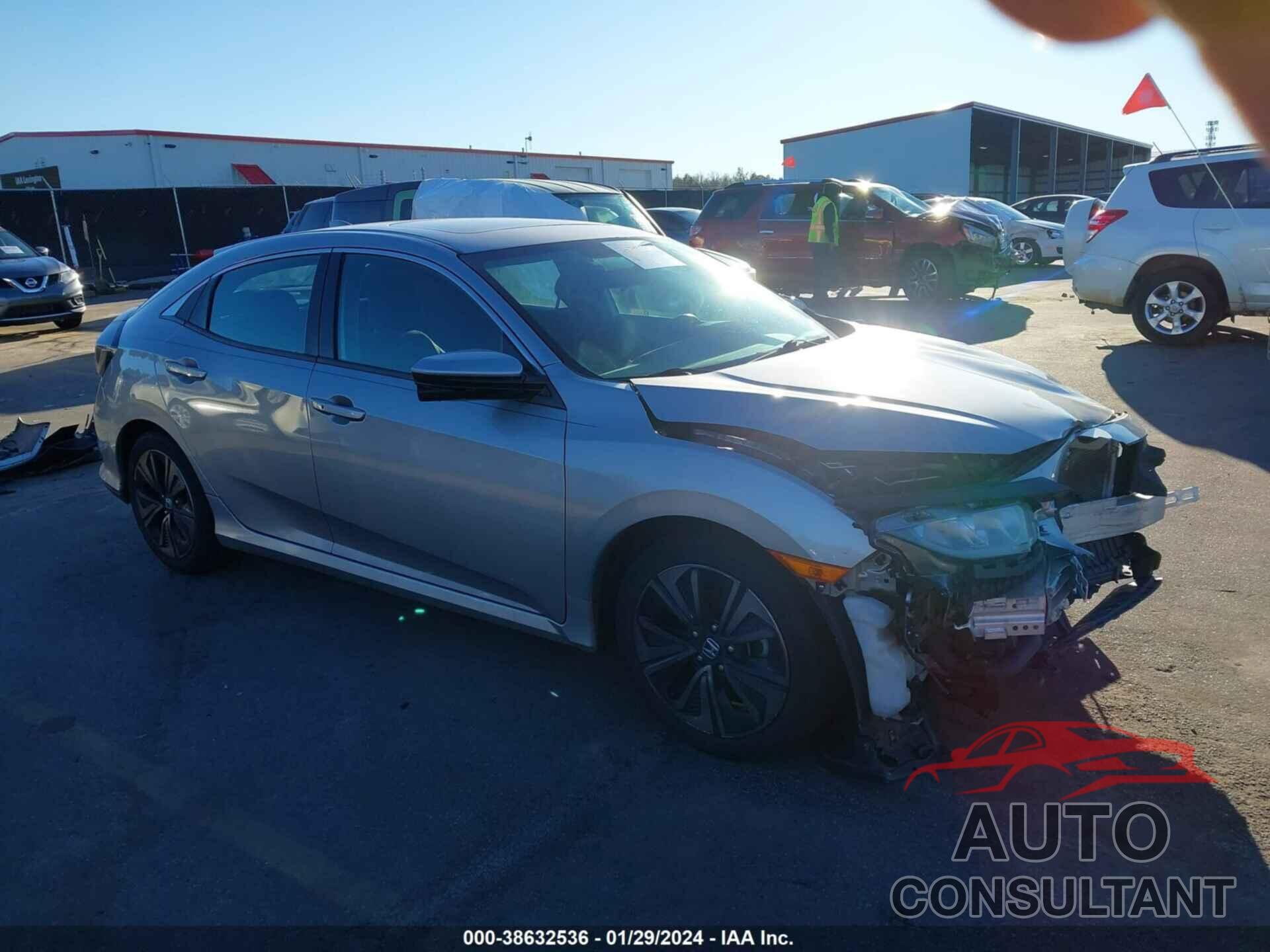 HONDA CIVIC 2018 - SHHFK7H53JU418163