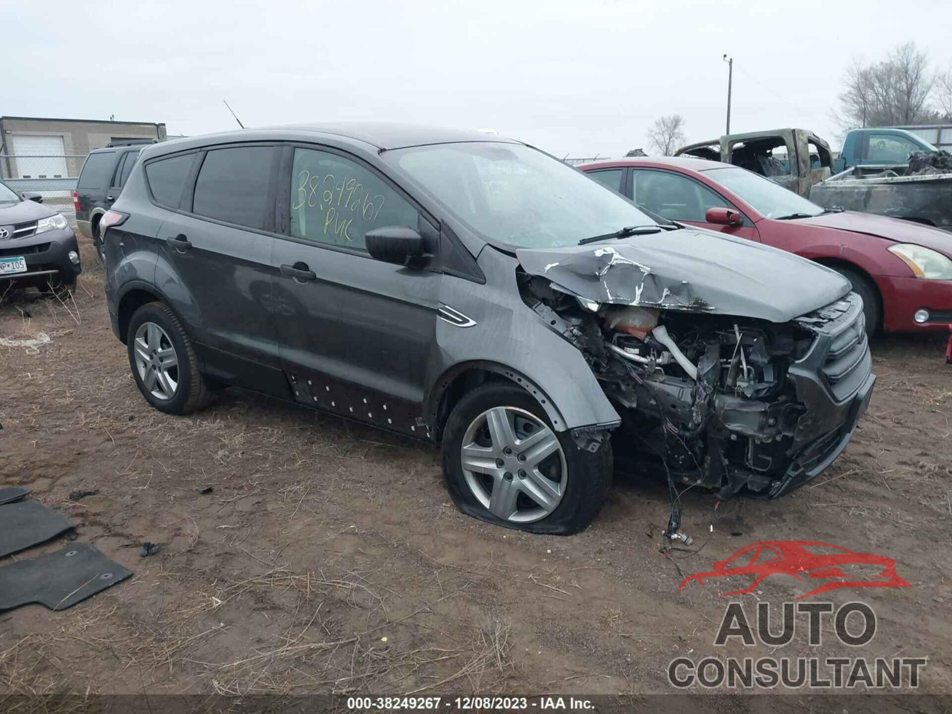 FORD ESCAPE 2017 - 1FMCU0F78HUC66758