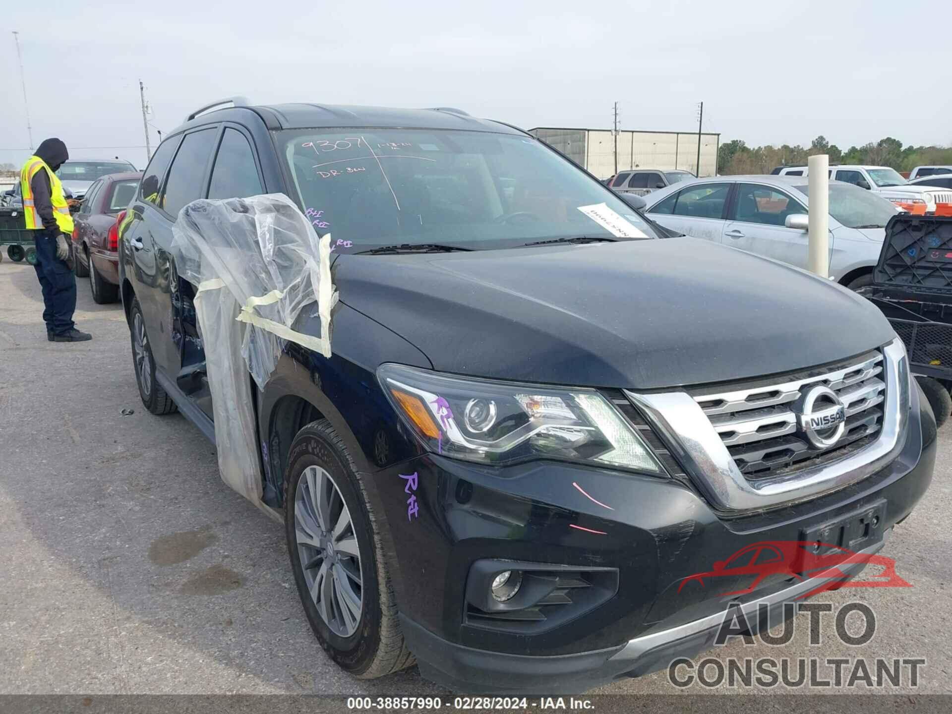 NISSAN PATHFINDER 2019 - 5N1DR2MN4KC628956