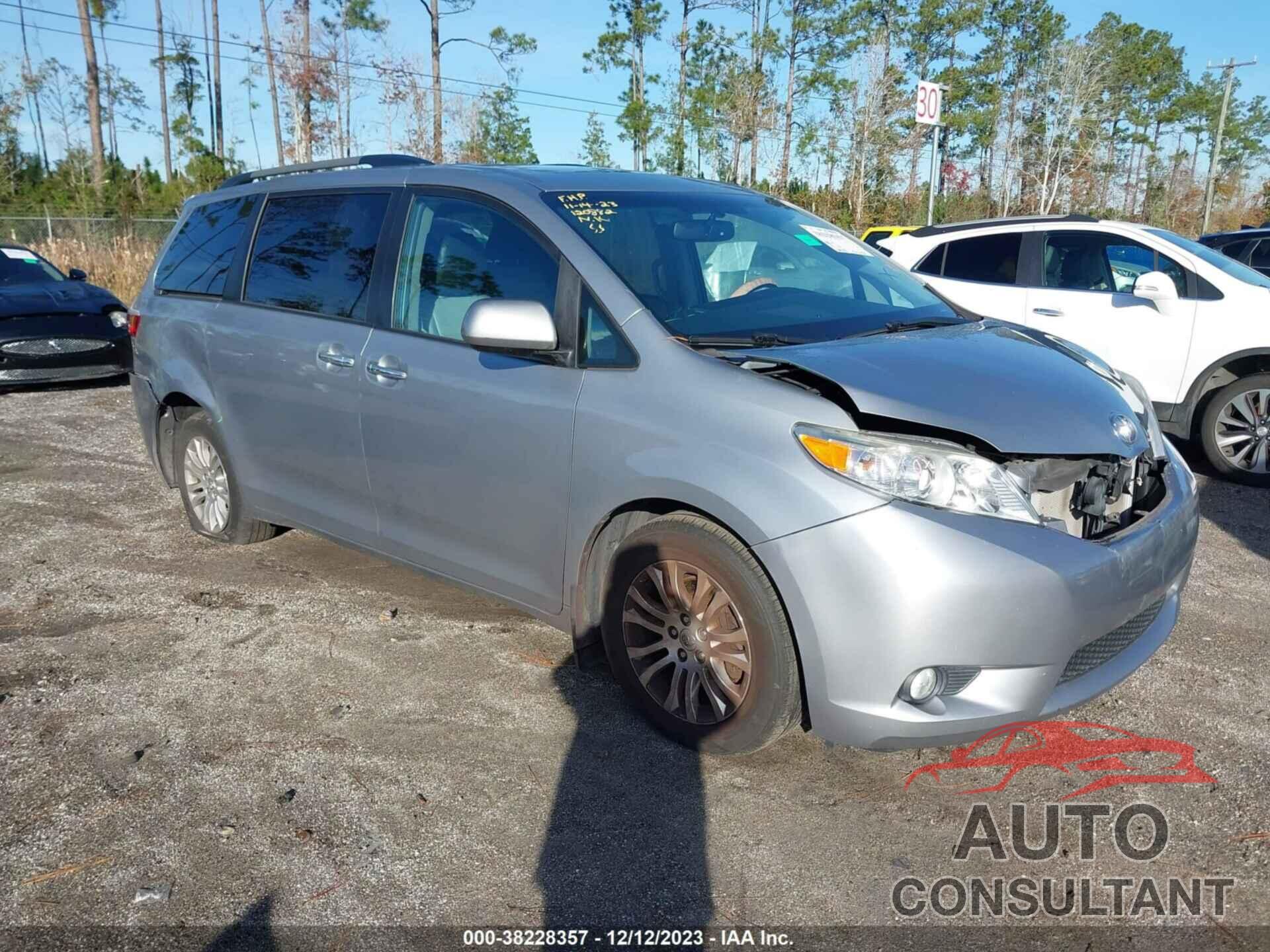 TOYOTA SIENNA 2016 - 5TDYK3DC4GS766419