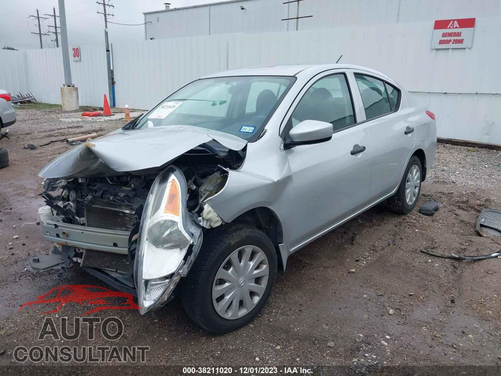 NISSAN VERSA 2017 - 3N1CN7AP3HL847115