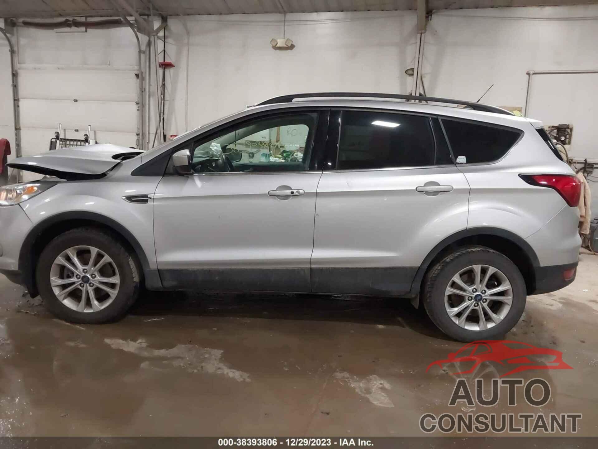 FORD ESCAPE 2019 - 1FMCU9HD4KUA76292