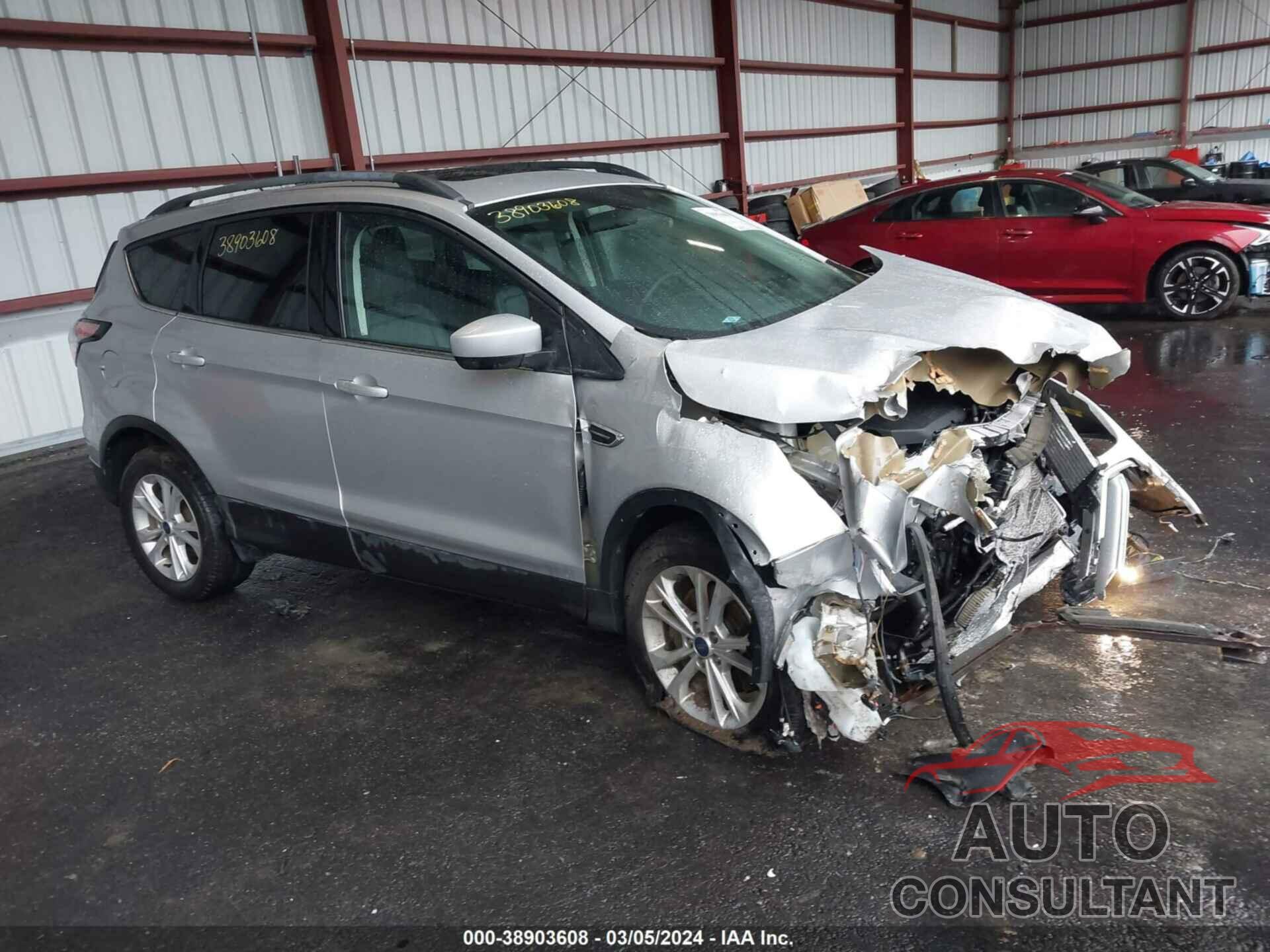 FORD ESCAPE 2017 - 1FMCU9GD8HUD90165