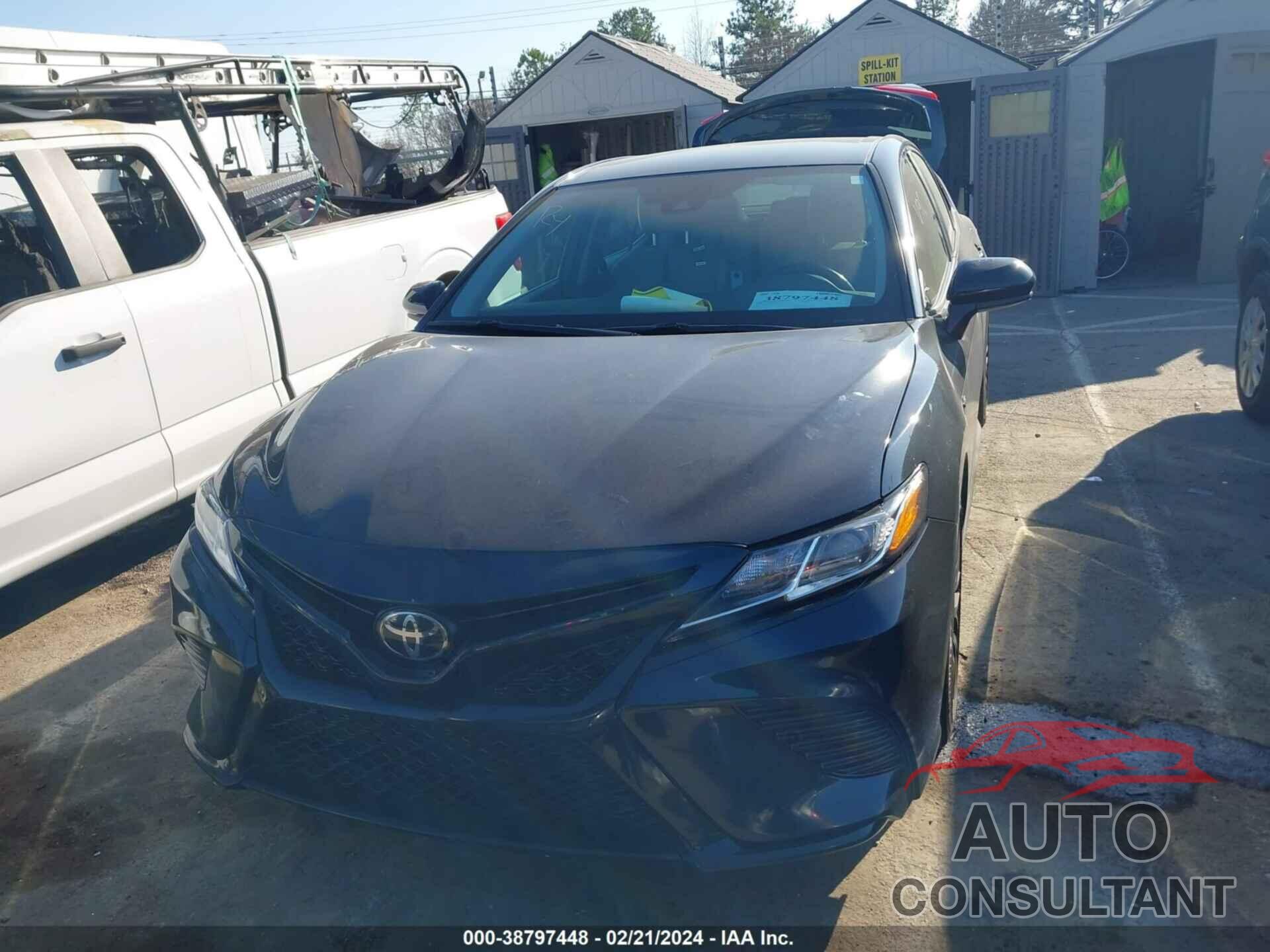 TOYOTA CAMRY 2019 - 4T1B11HK8KU751582