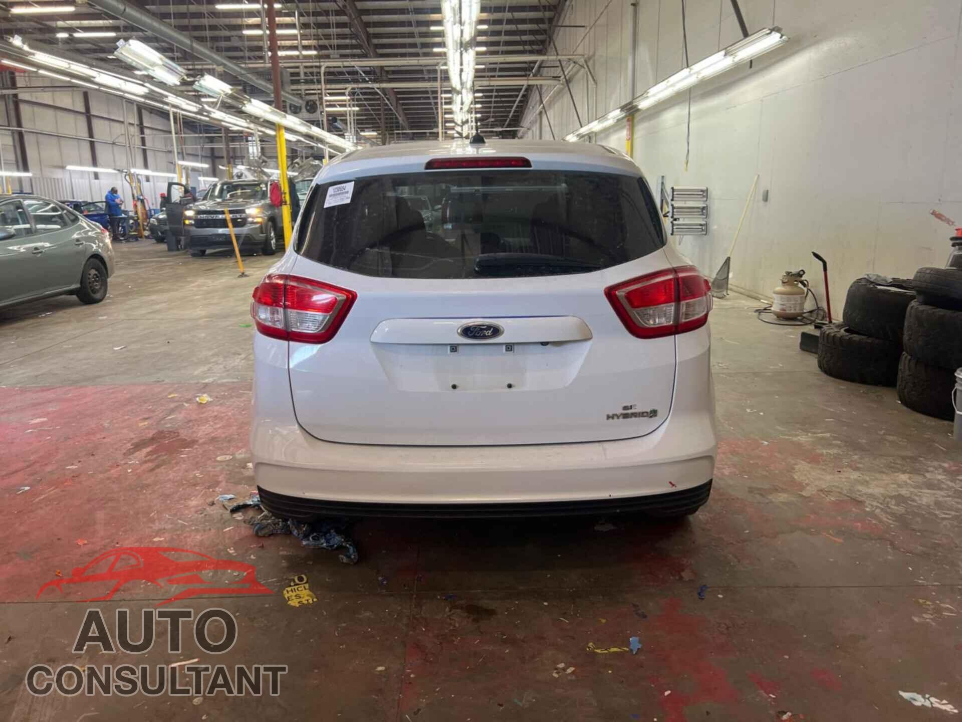 FORD C-MAX 2018 - 1FADP5AUXJL102777