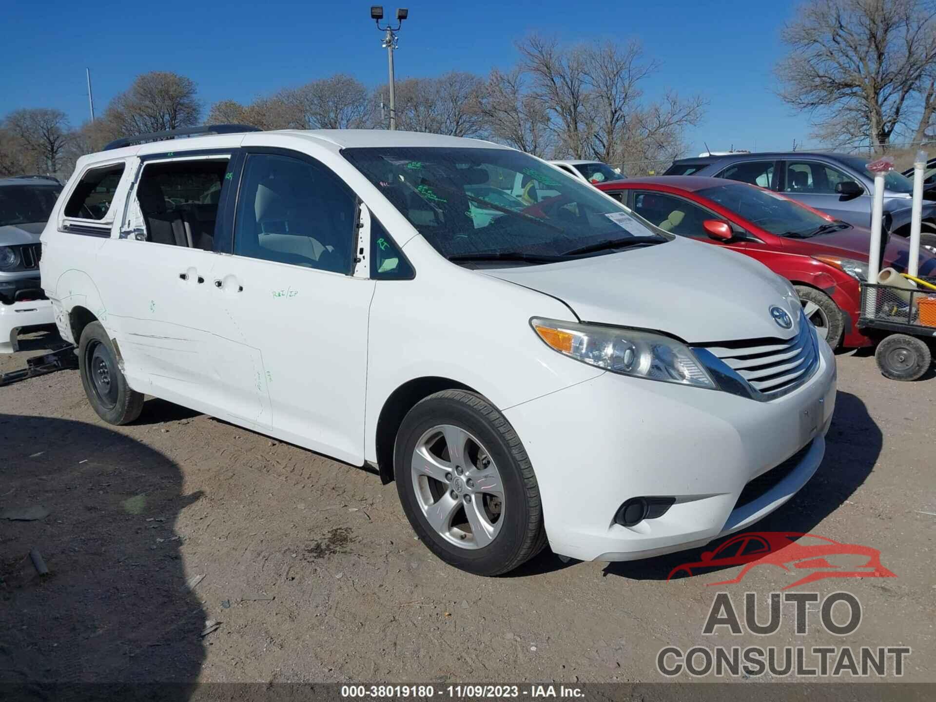 TOYOTA SIENNA 2017 - 5TDKZ3DCXHS777010