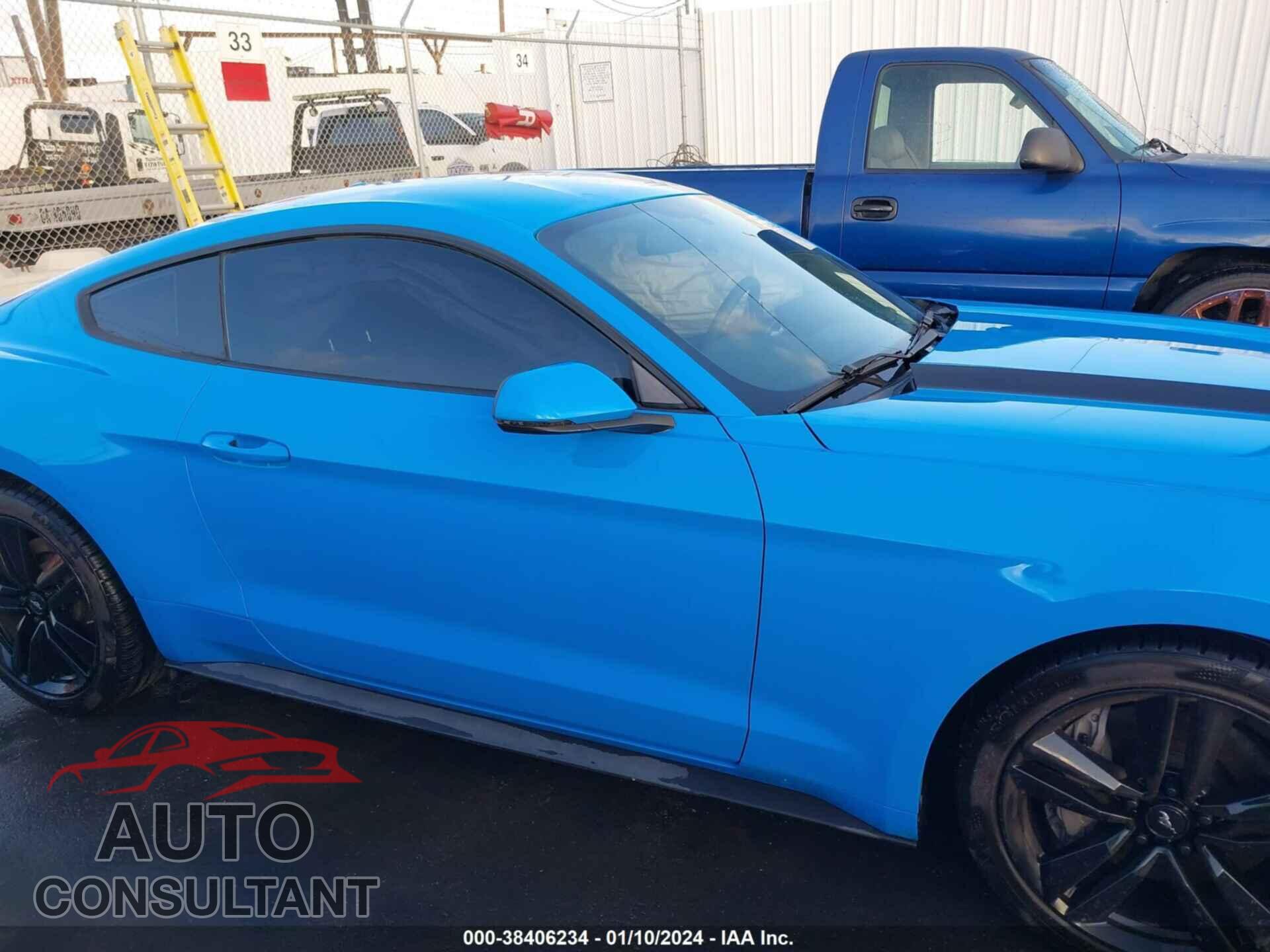 FORD MUSTANG 2017 - 1FA6P8THXH5220062