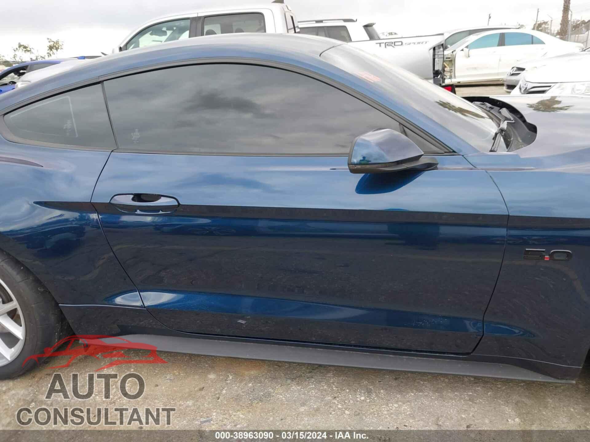 FORD MUSTANG 2019 - 1FA6P8CF1K5204368