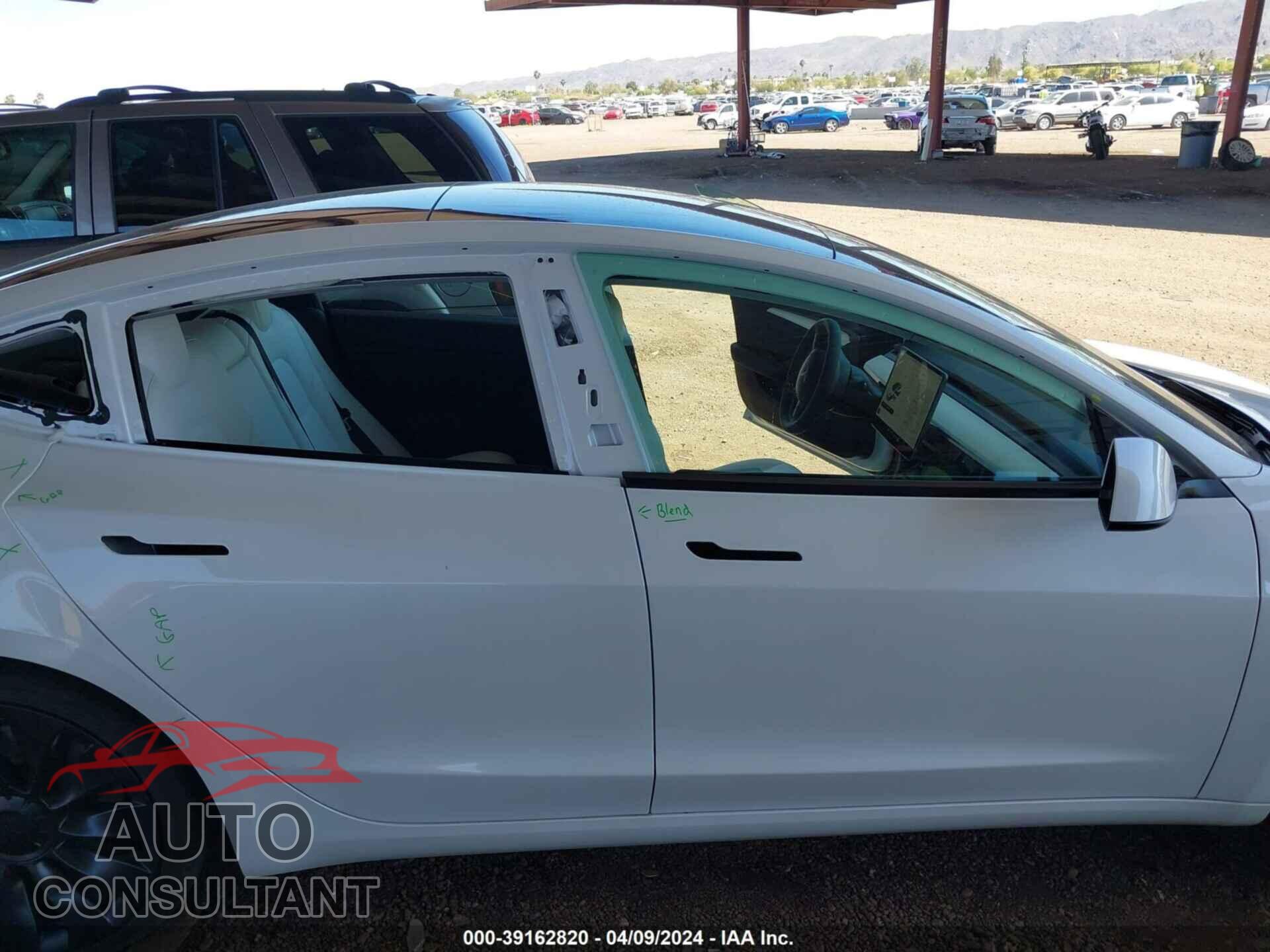 TESLA MODEL 3 2023 - 5YJ3E1EC7PF590667