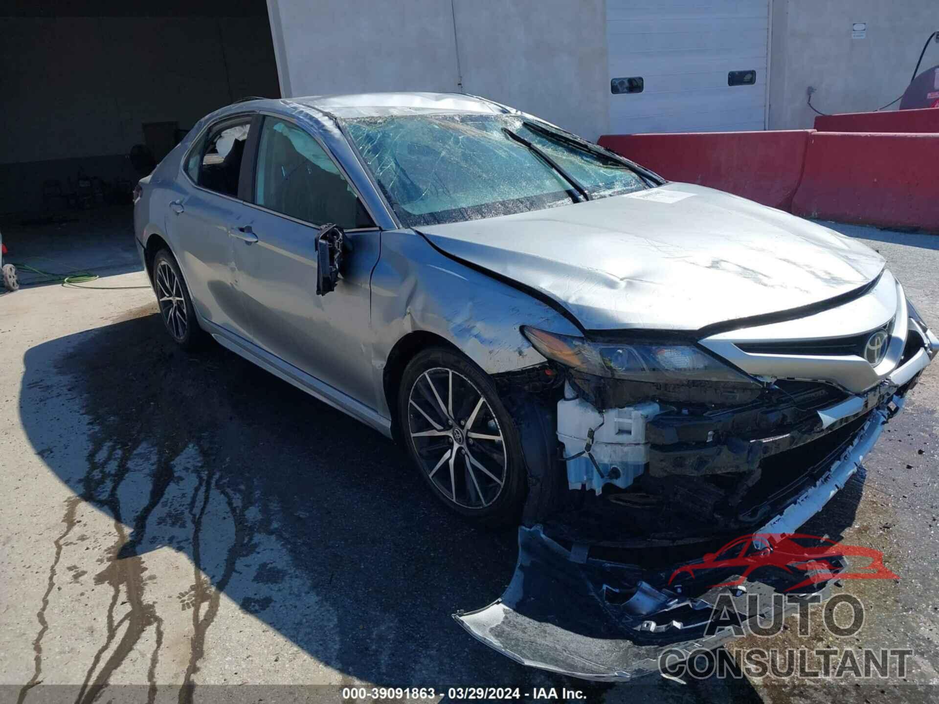 TOYOTA CAMRY 2021 - 4T1G11BK4MU036199