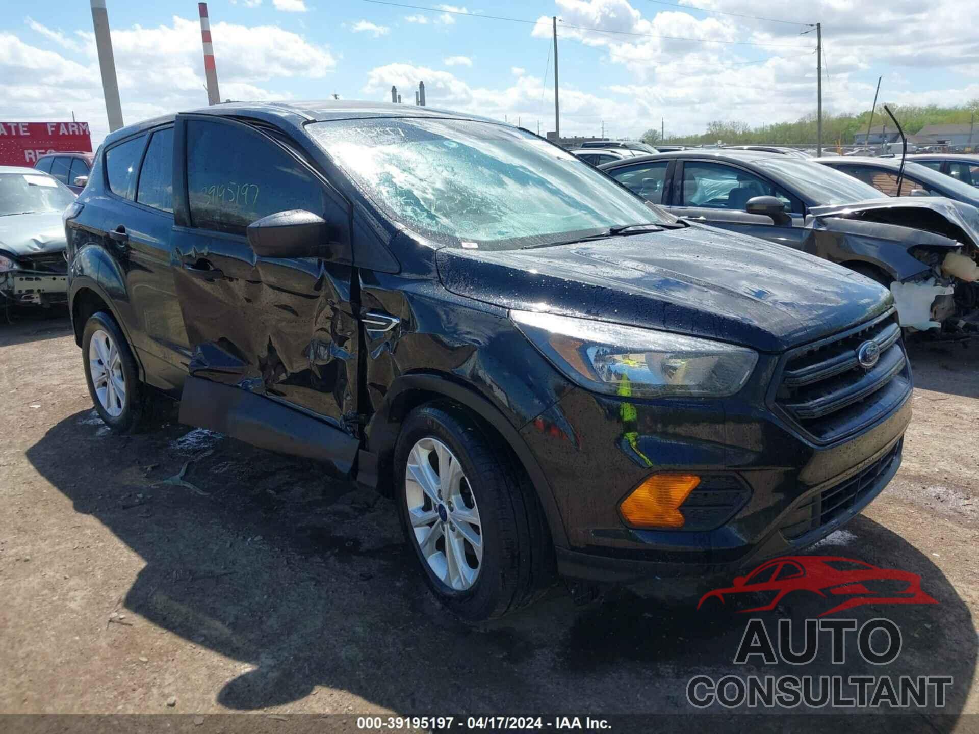 FORD ESCAPE 2018 - 1FMCU0F79JUB22786