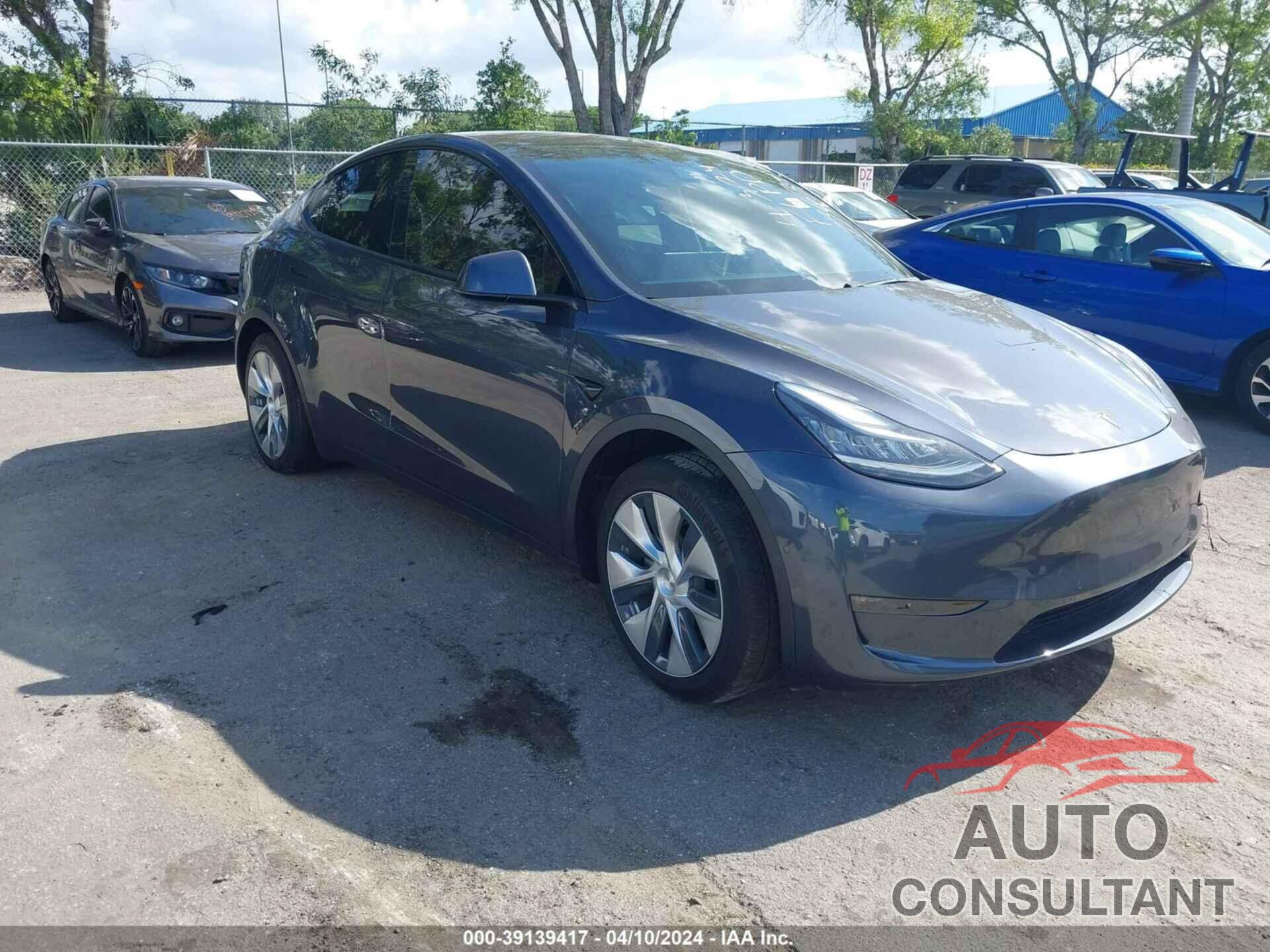 TESLA MODEL Y 2021 - 5YJYGDEEXMF077363