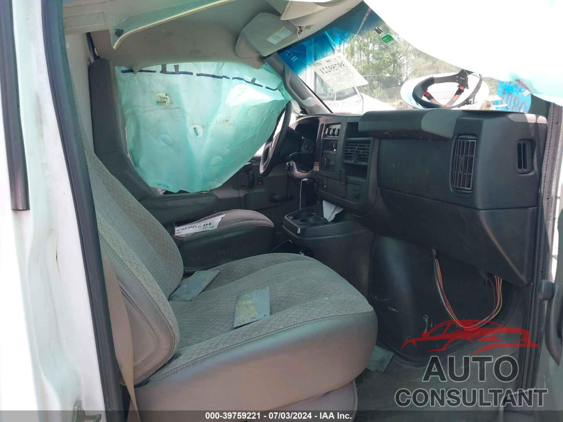 CHEVROLET EXPRESS CUTAWAY 2017 - 1GB0GRFF6H1288869