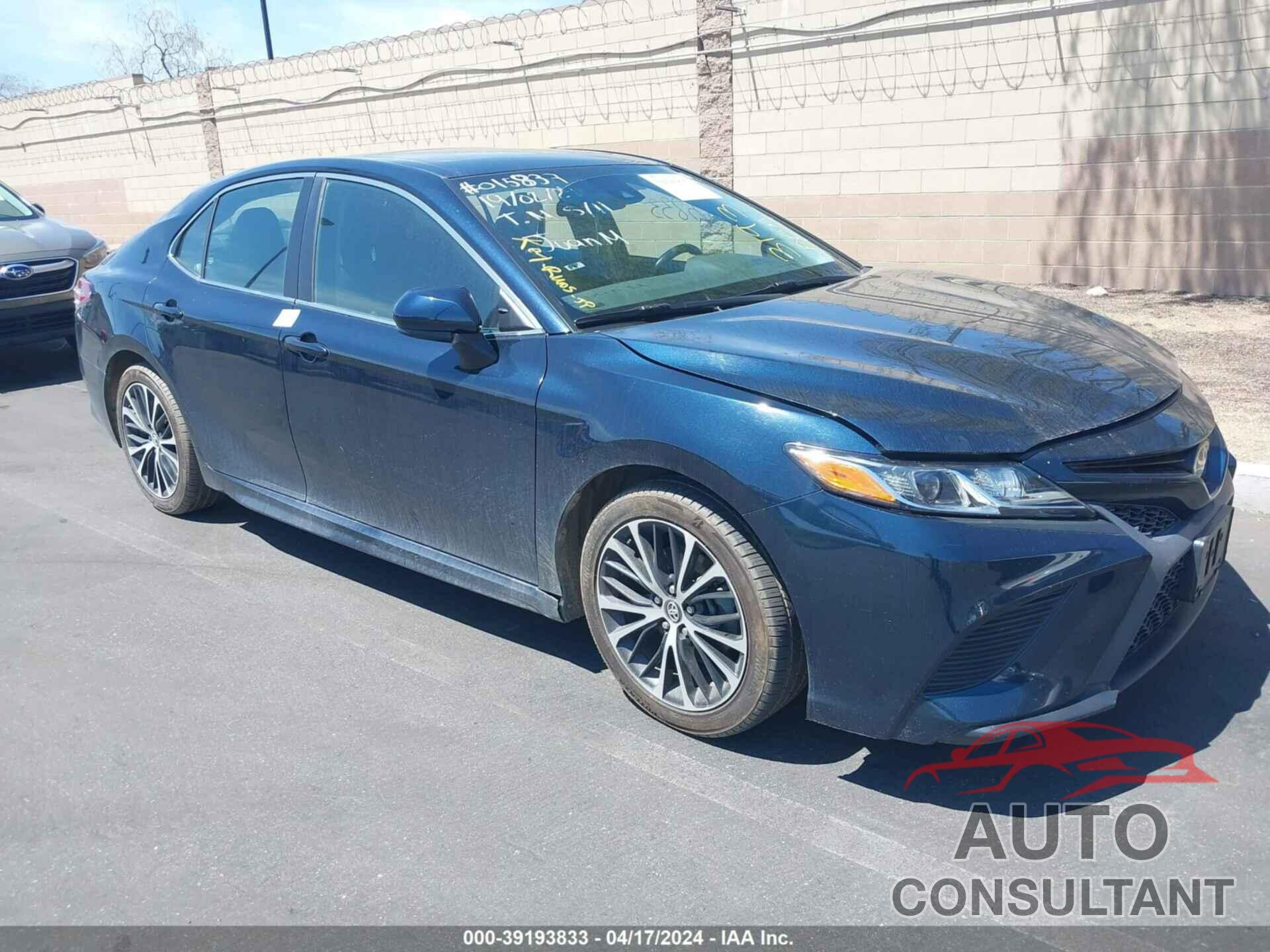 TOYOTA CAMRY 2020 - 4T1G11AK2LU943193