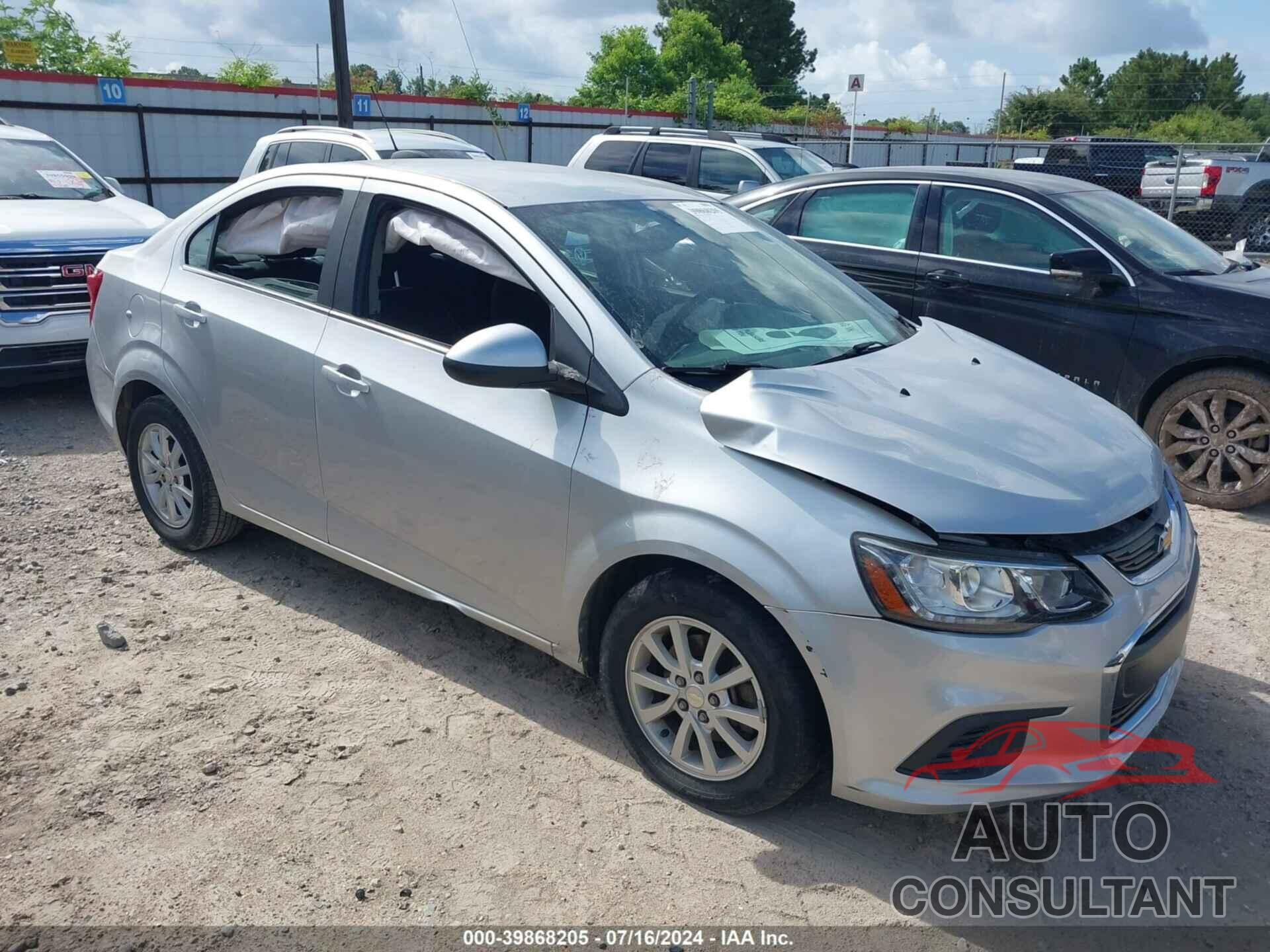 CHEVROLET SONIC 2017 - 1G1JD5SH7H4167977