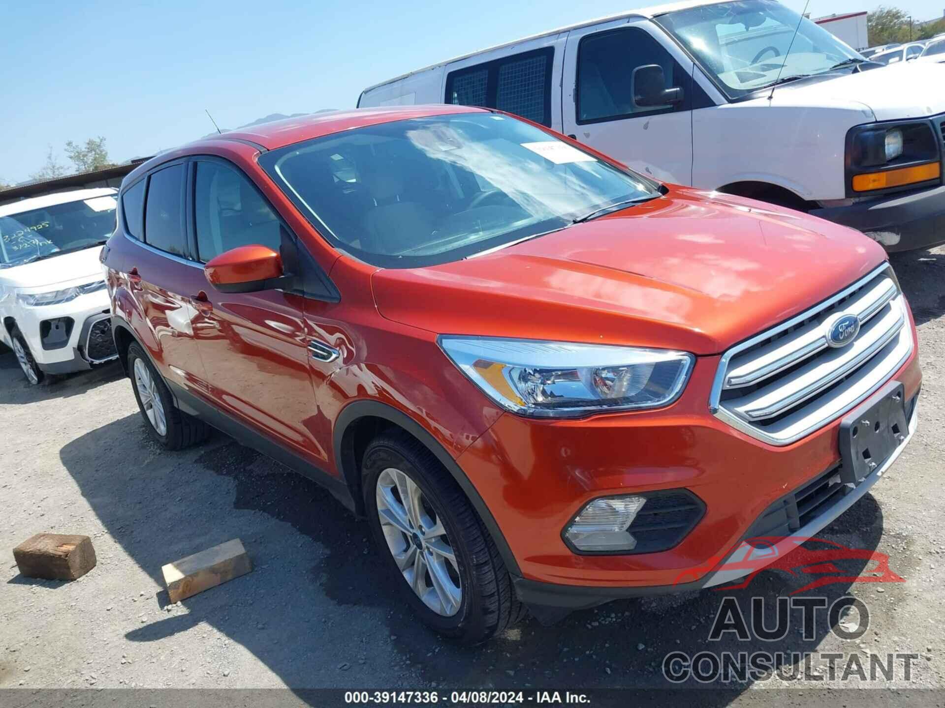 FORD ESCAPE 2019 - 1FMCU0GD1KUB82261