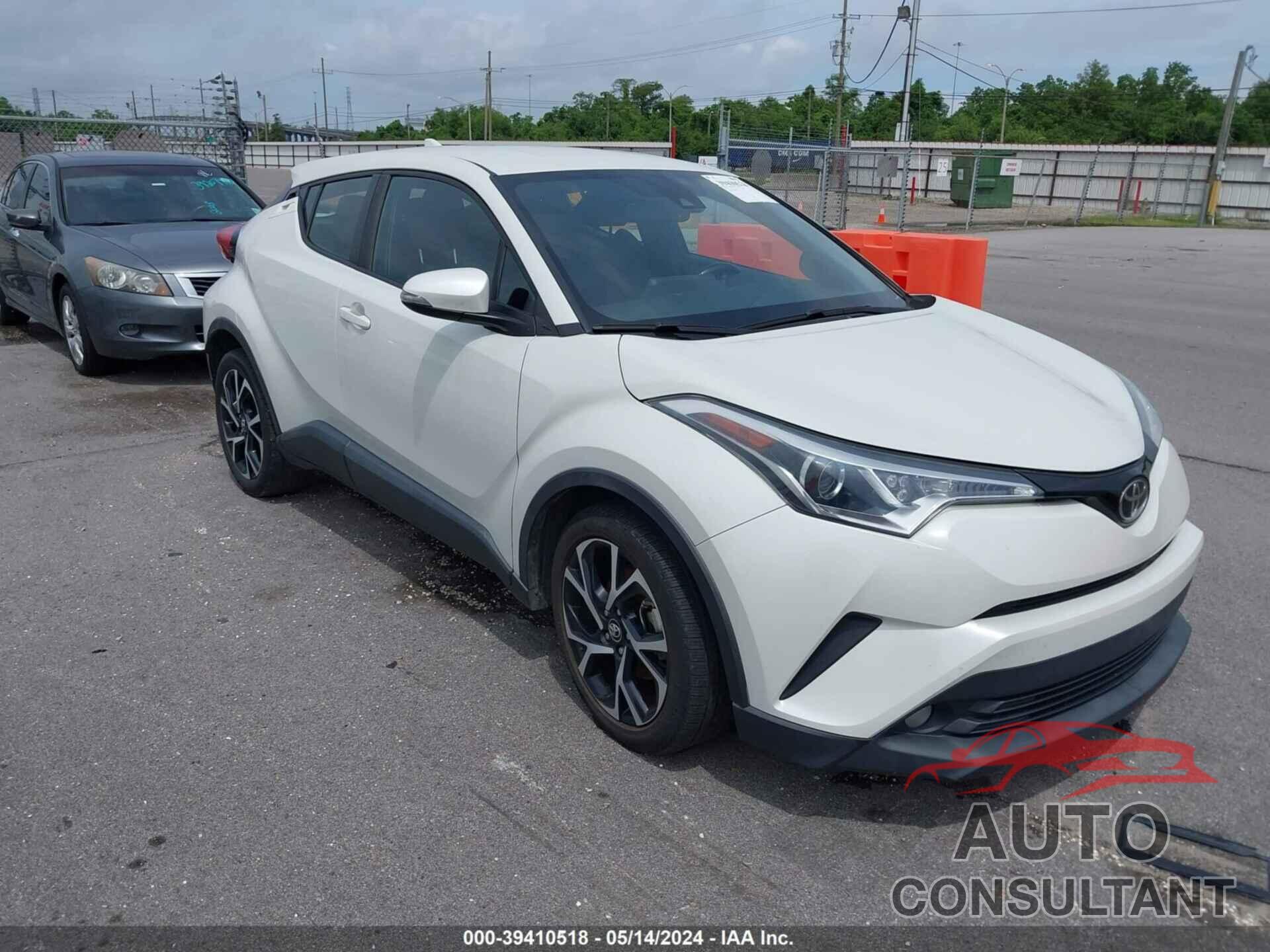 TOYOTA C-HR 2018 - NMTKHMBX5JR012600