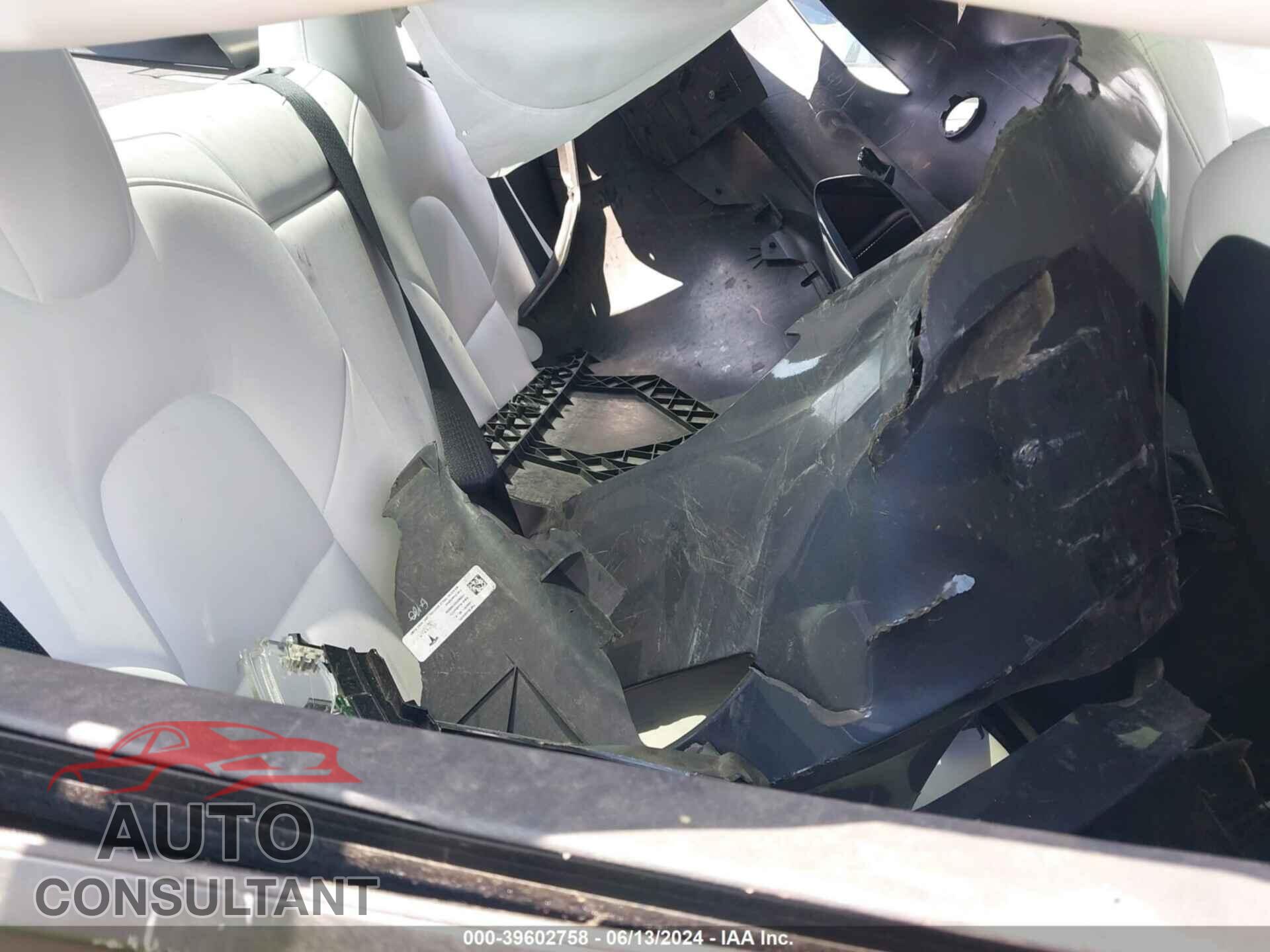 TESLA MODEL 3 2023 - 5YJ3E1EA7PF384201