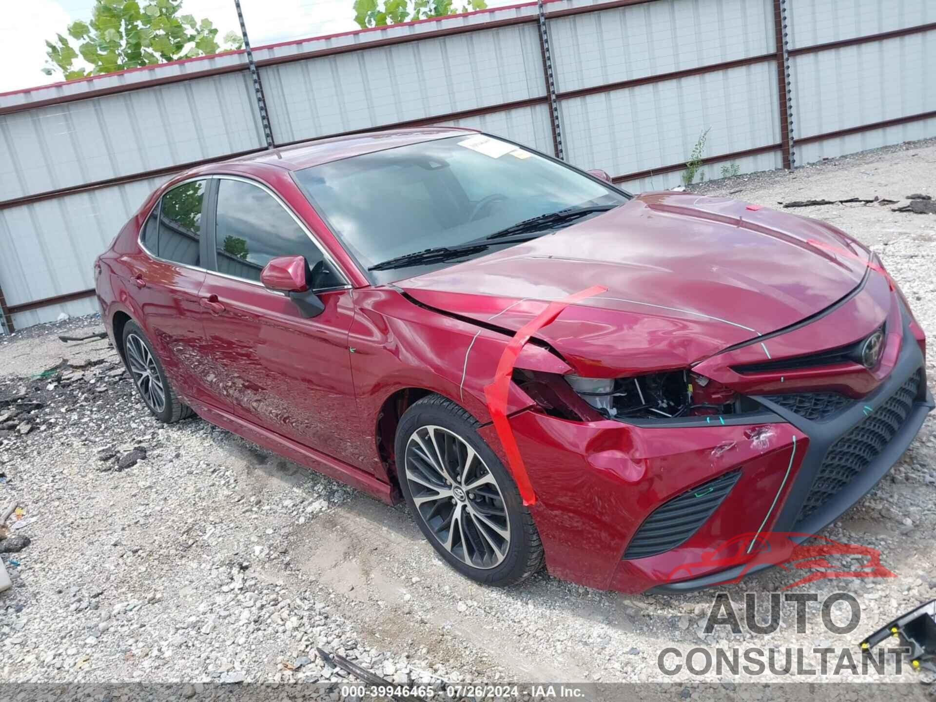 TOYOTA CAMRY 2018 - 4T1B11HK4JU567268
