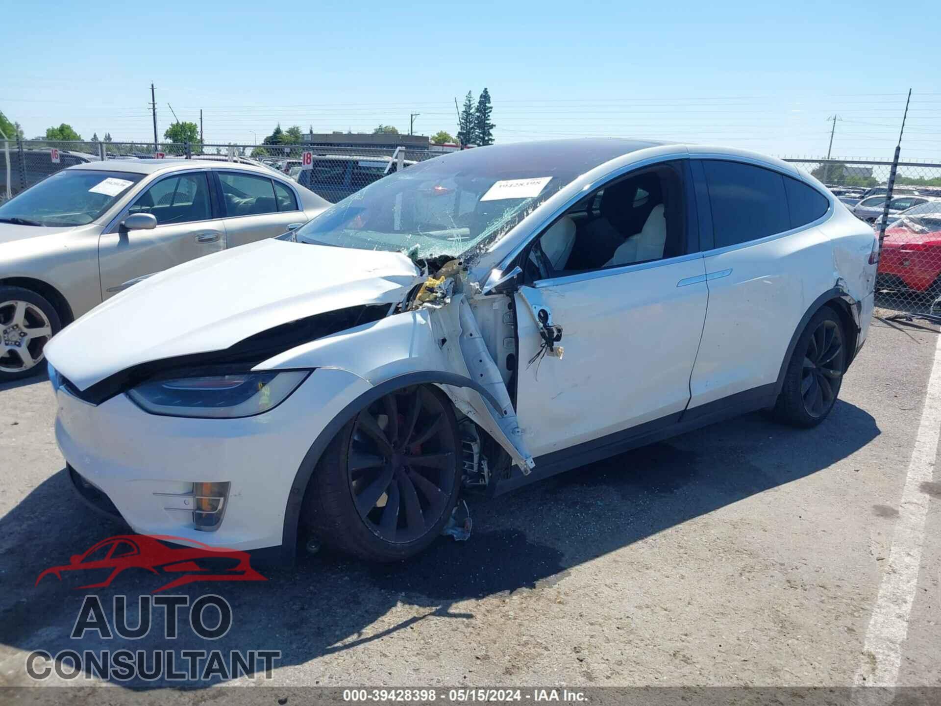 TESLA MODEL X 2016 - 5YJXCAE48GF003103