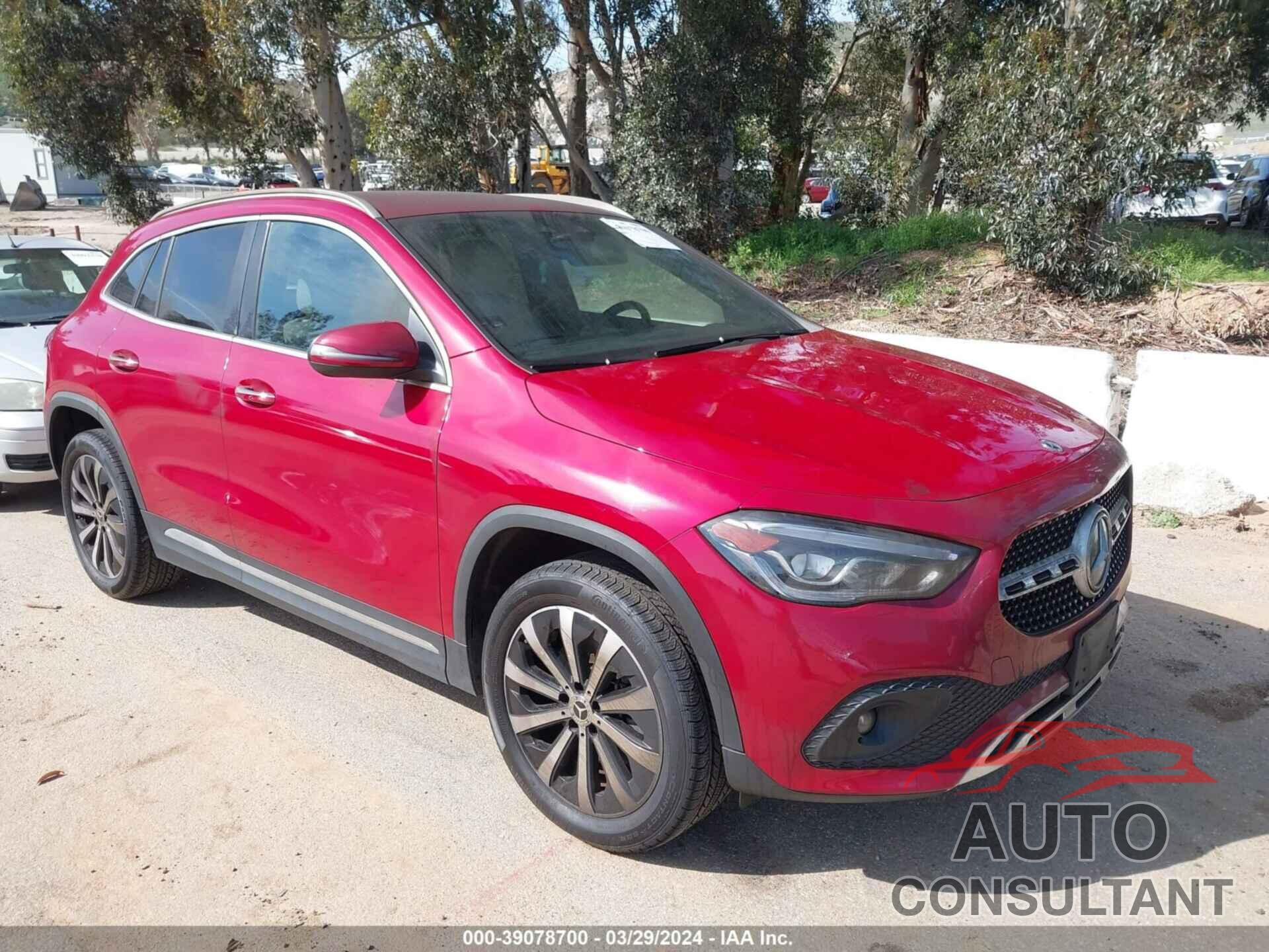 MERCEDES-BENZ GLA 250 2023 - W1N4N4GB1PJ429128