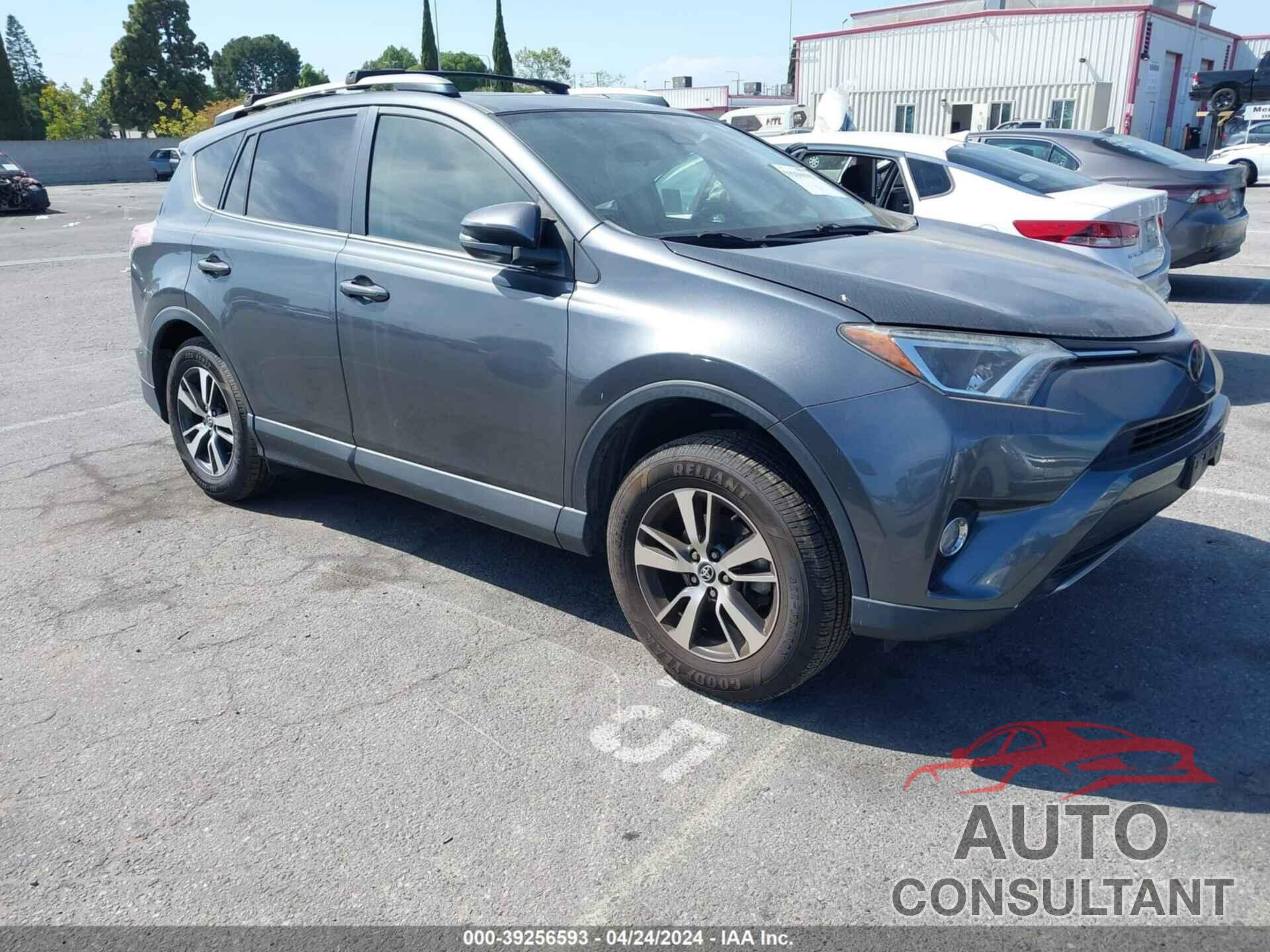 TOYOTA RAV4 2017 - JTMWFREV5HD095516