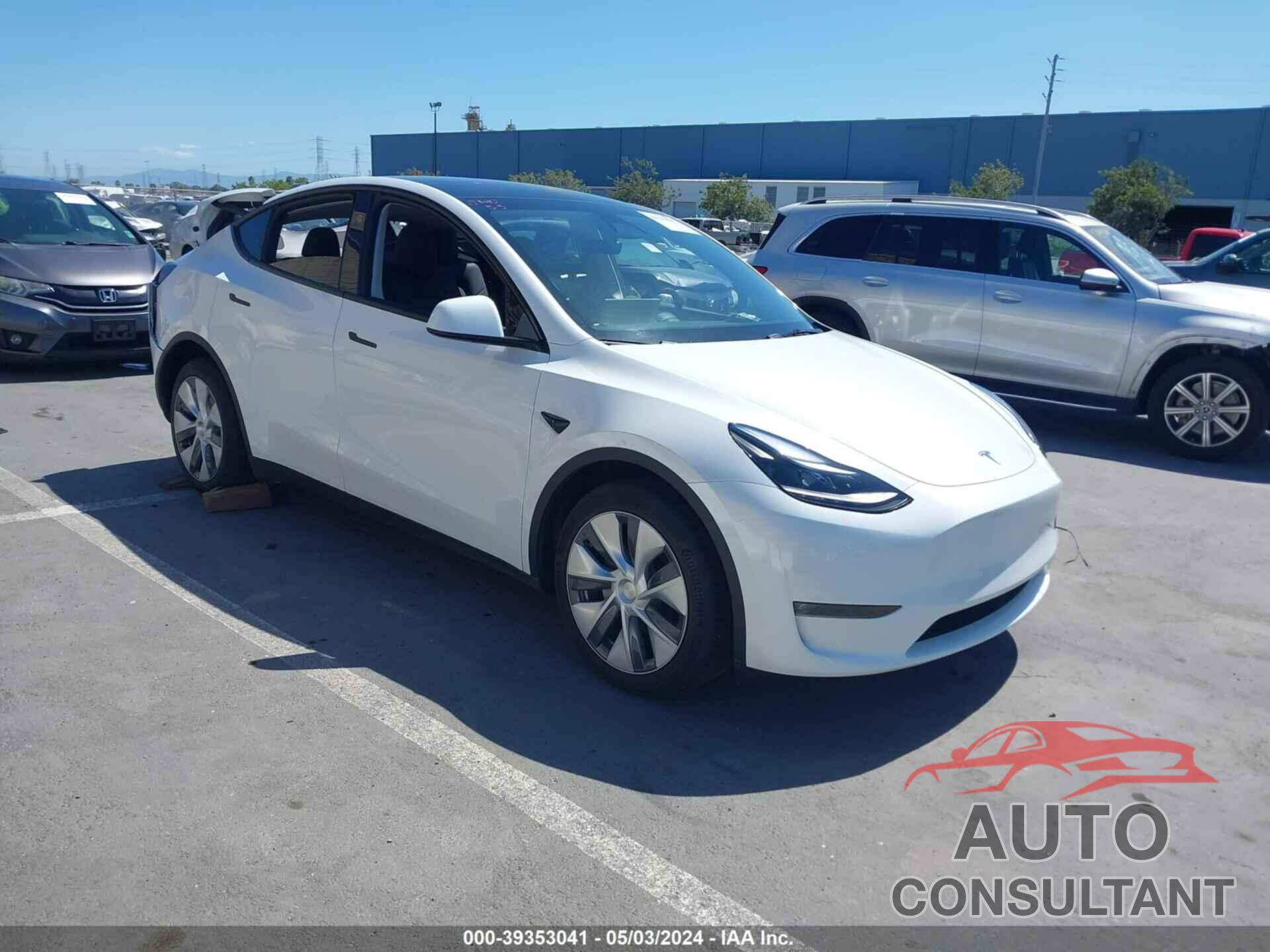 TESLA MODEL Y 2023 - 7SAYGDEE7PF864472