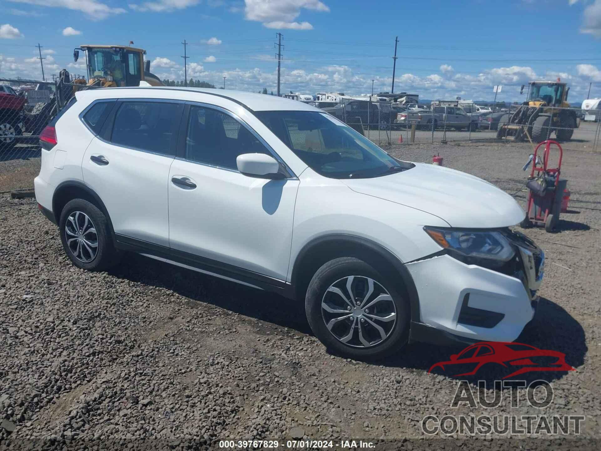 NISSAN ROGUE 2017 - KNMAT2MV2HP510026