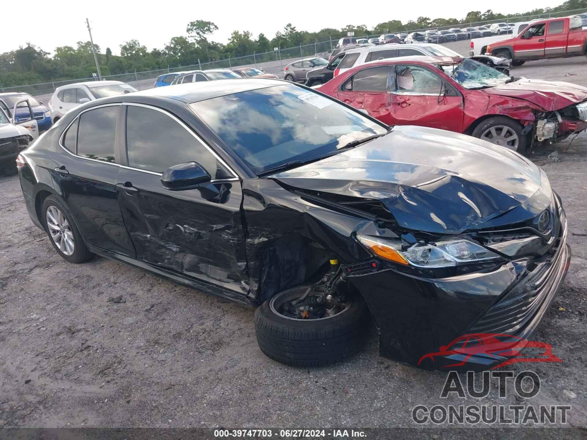 TOYOTA CAMRY 2019 - 4T1B11HK7KU808838