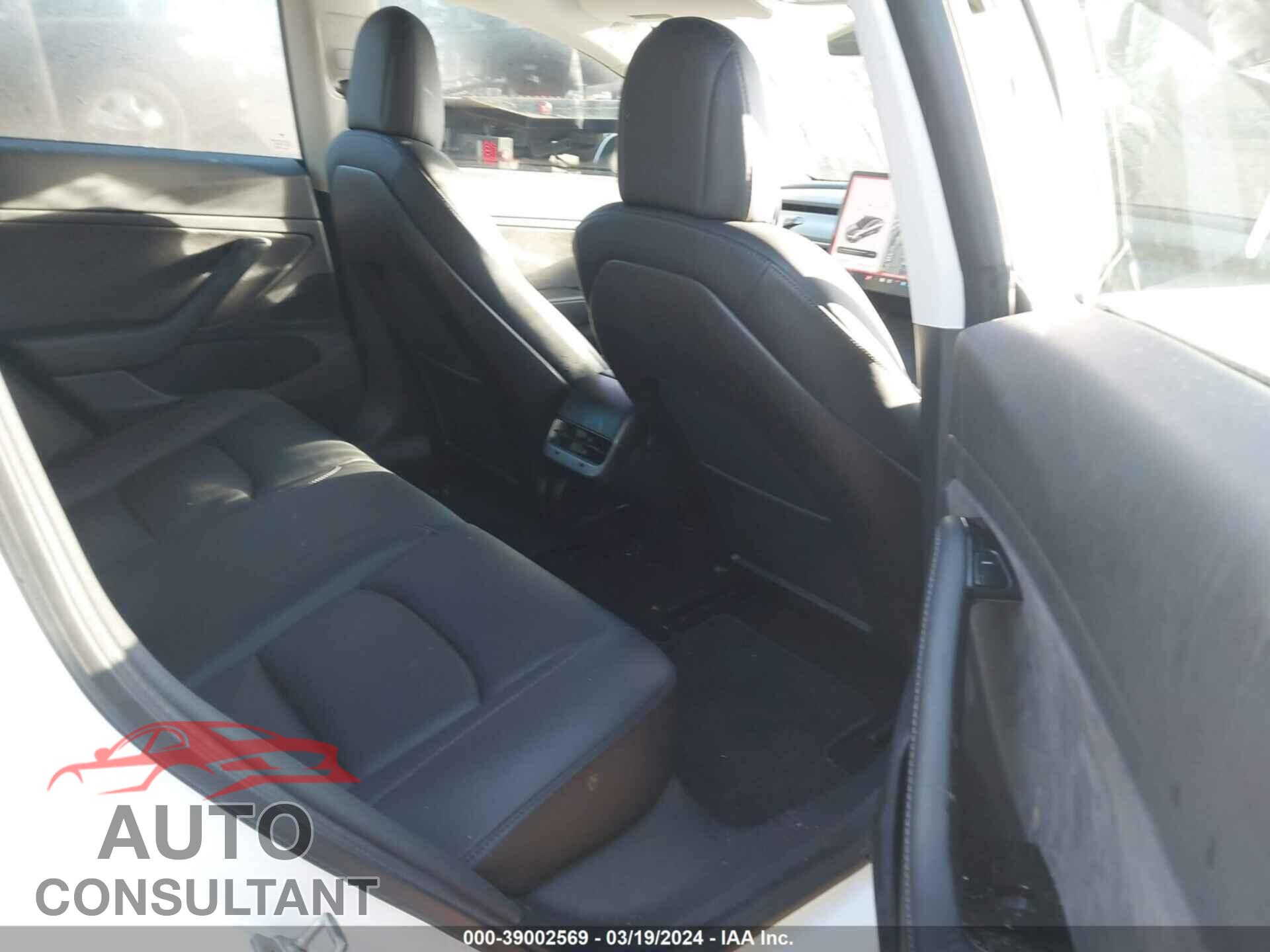 TESLA MODEL 3 2019 - 5YJ3E1EB4KF494267