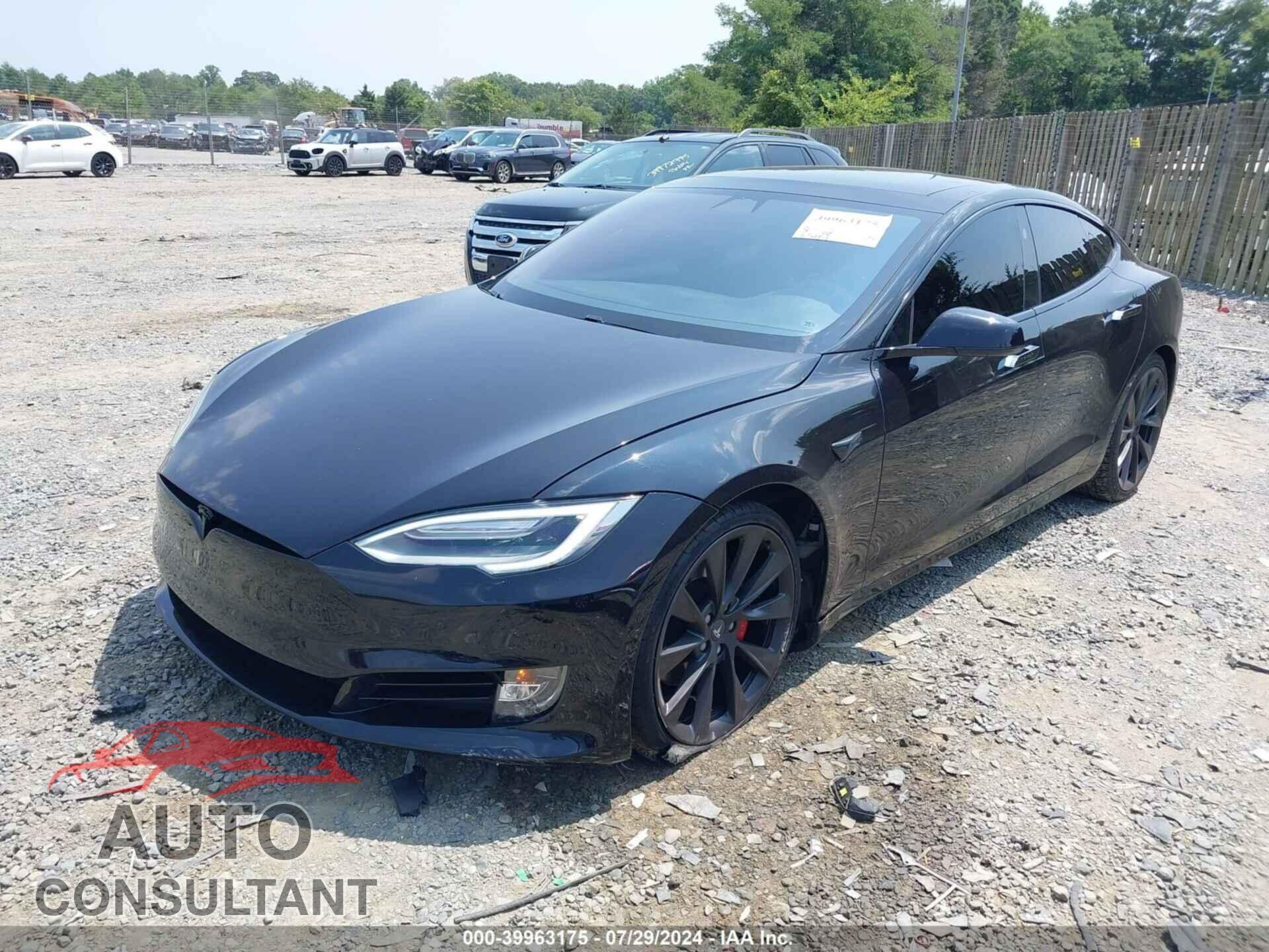 TESLA MODEL S 2018 - 5YJSA1E4XJF268659