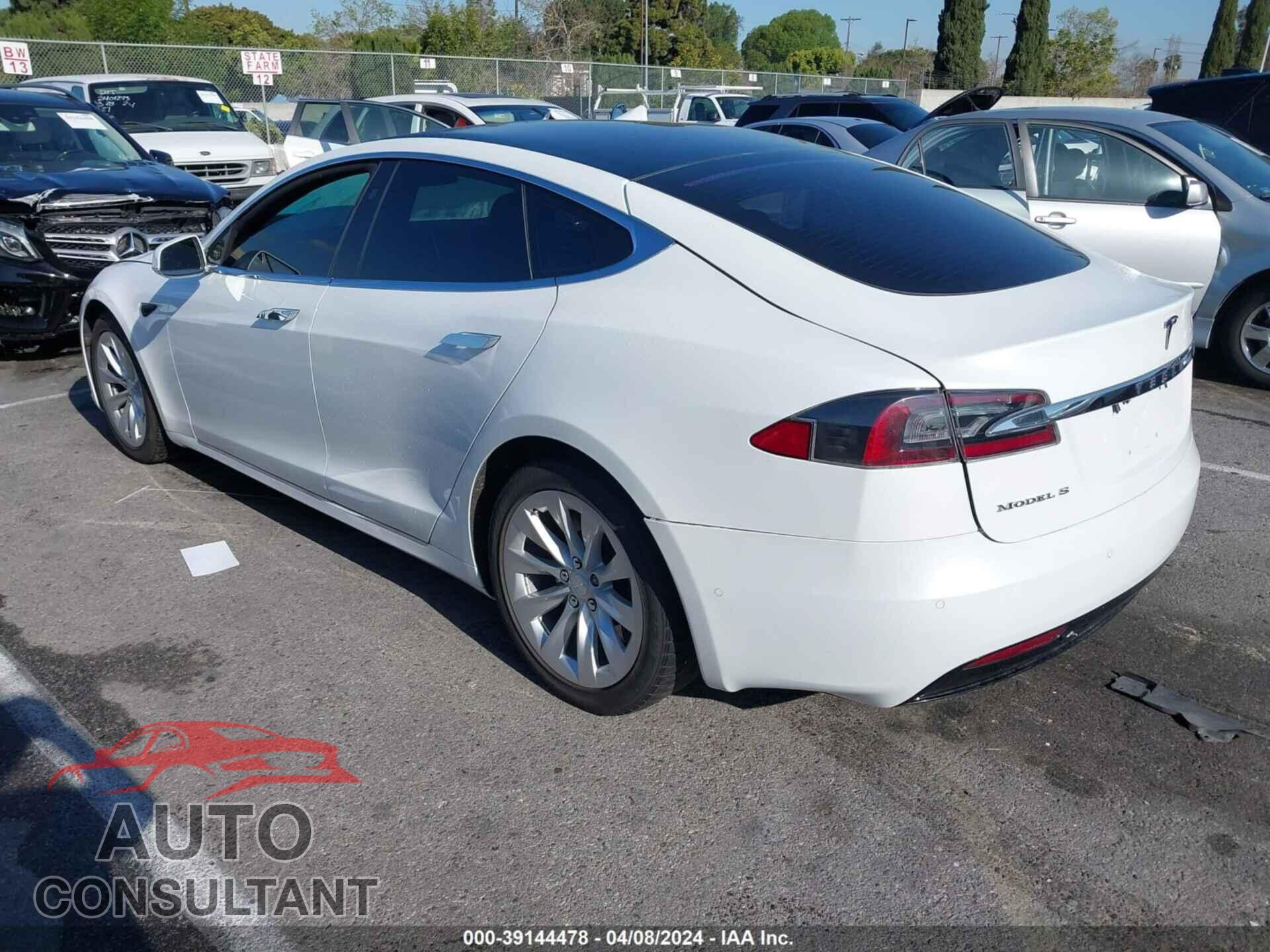 TESLA MODEL S 2017 - 5YJSA1E12HF208651