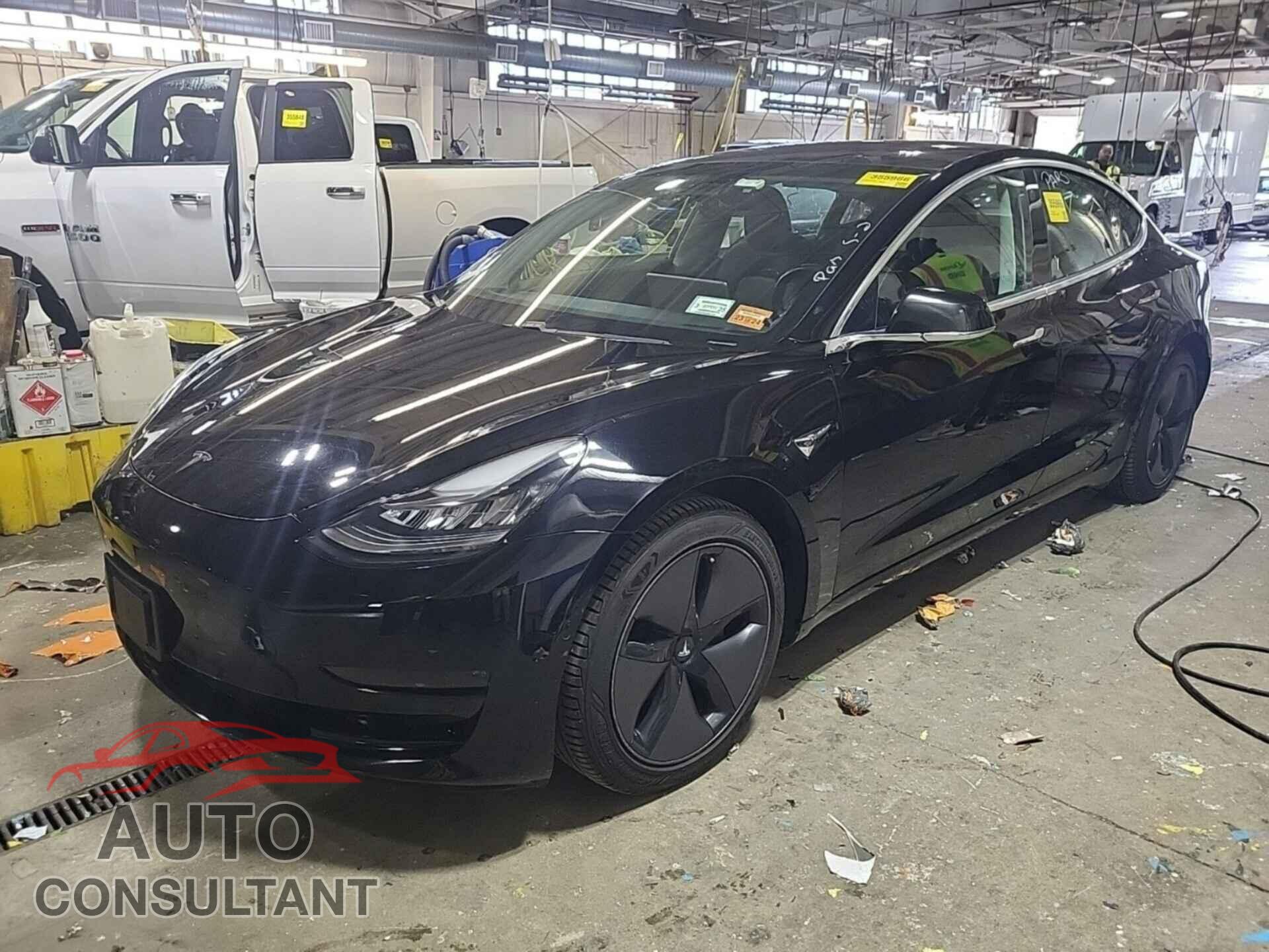 TESLA MODEL 3 2019 - 5YJ3E1EBXKF197083