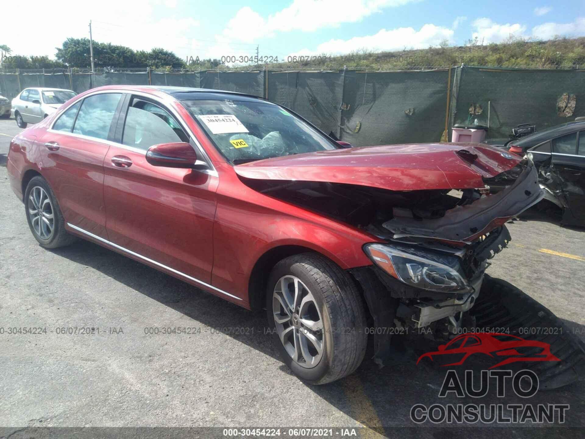 MERCEDES-BENZ C-CLASS 2017 - 55SWF4KB5HU226917