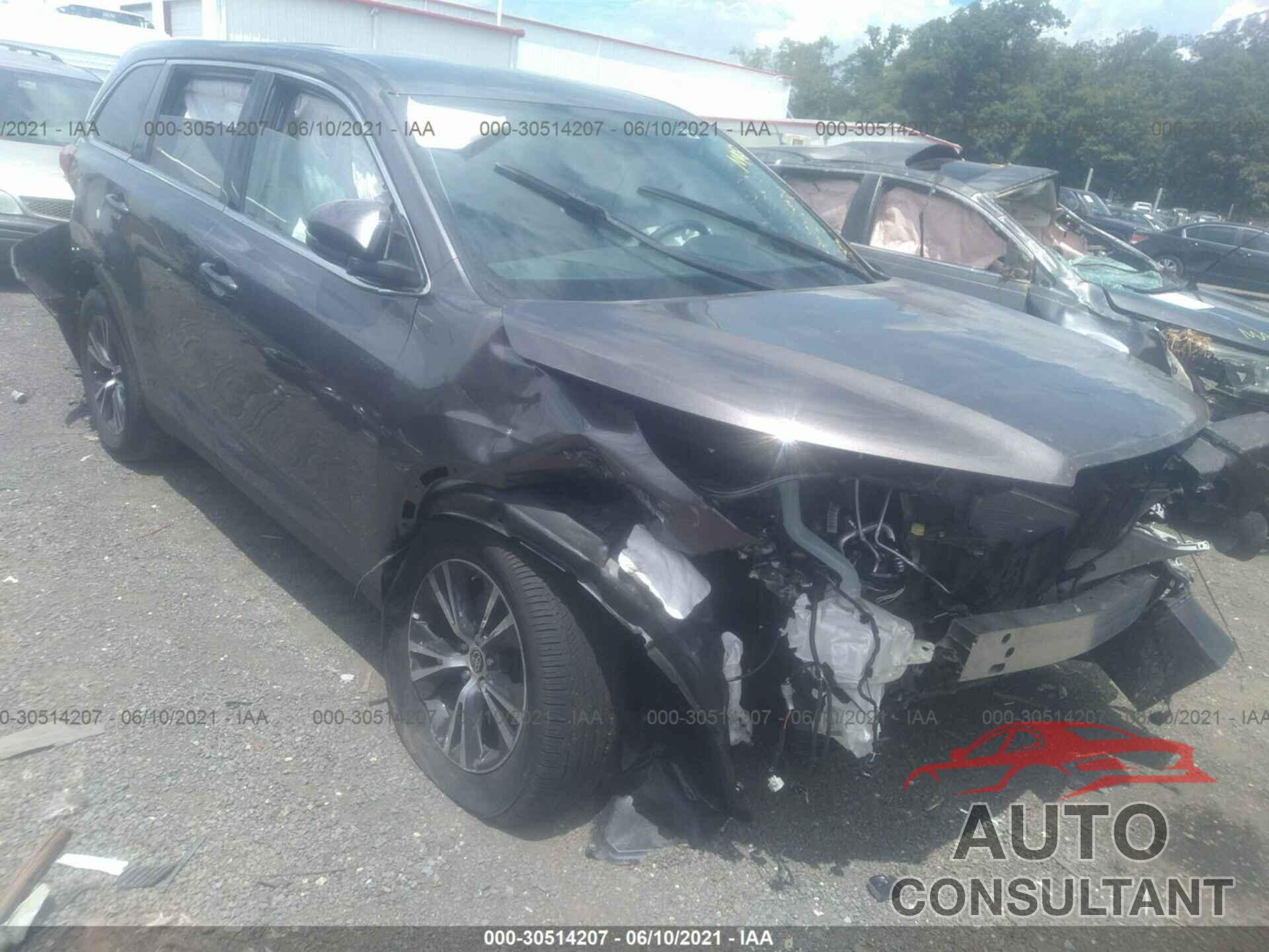 TOYOTA HIGHLANDER 2019 - 5TDBZRFH2KS743419
