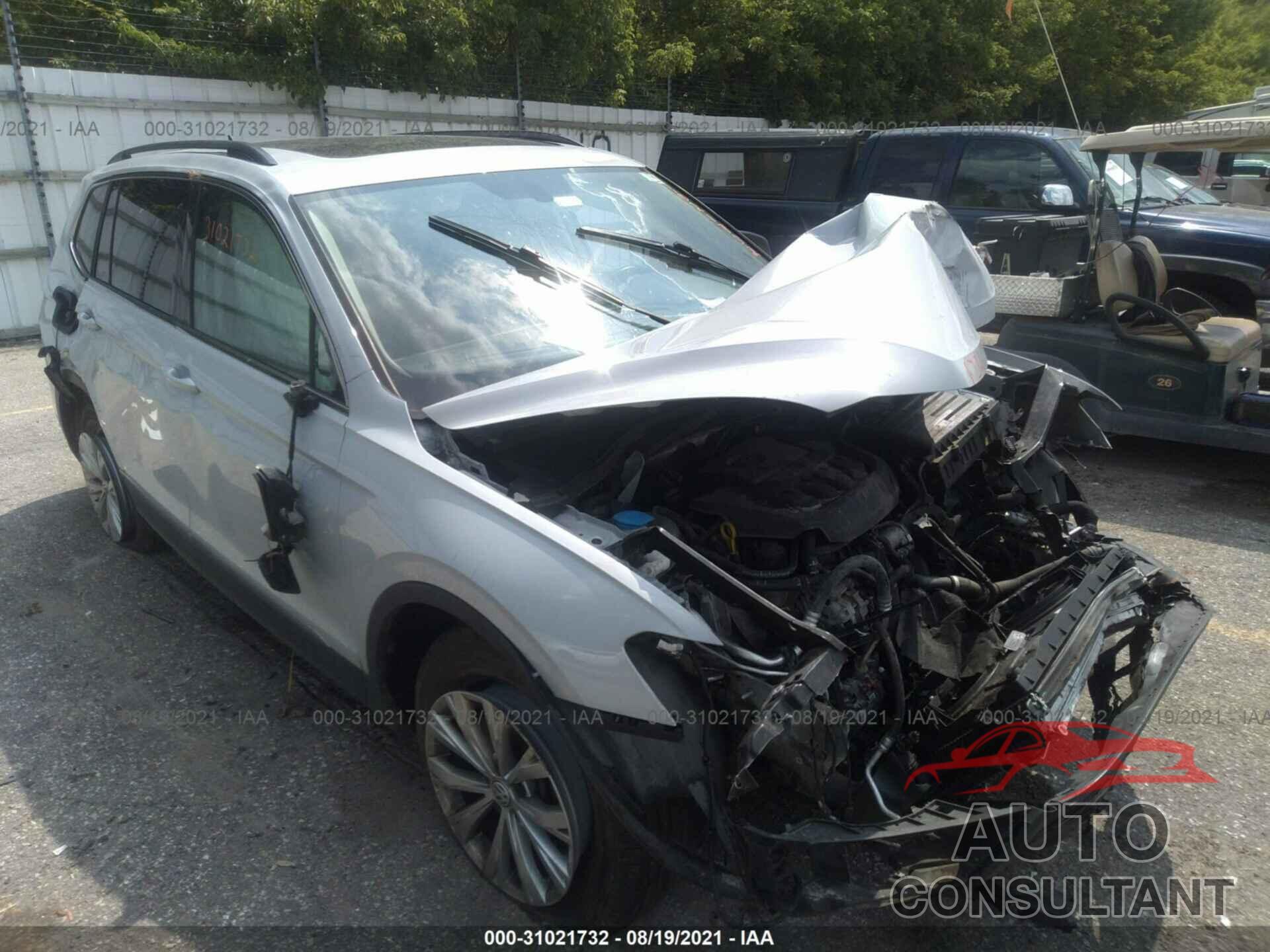 VOLKSWAGEN TIGUAN 2018 - 3VV2B7AX2JM050101