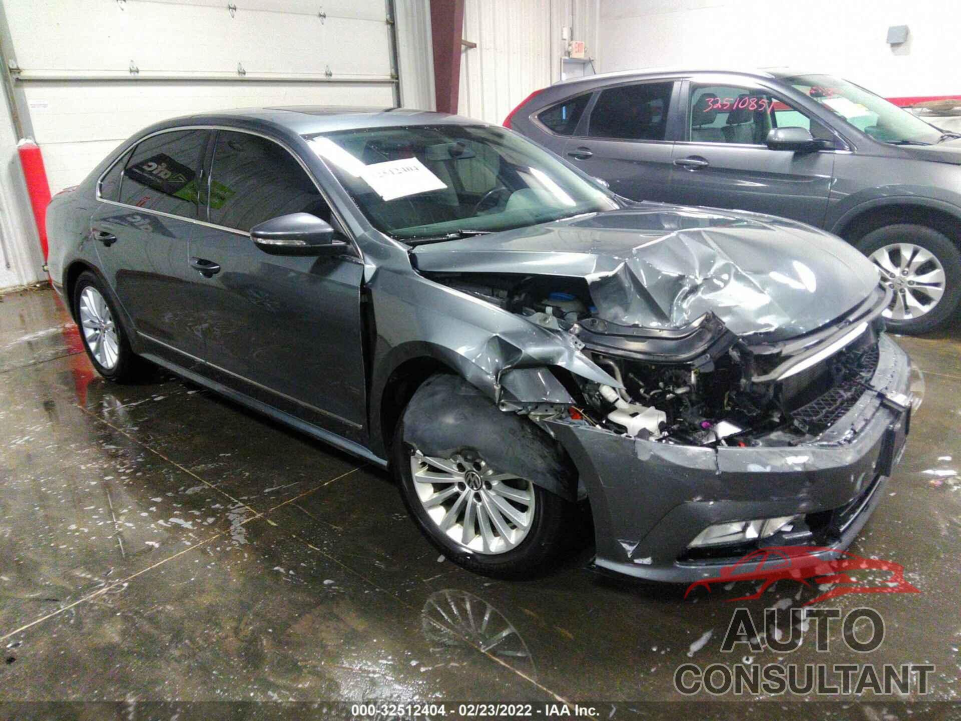 VOLKSWAGEN PASSAT 2017 - 1VWBT7A37HC029276