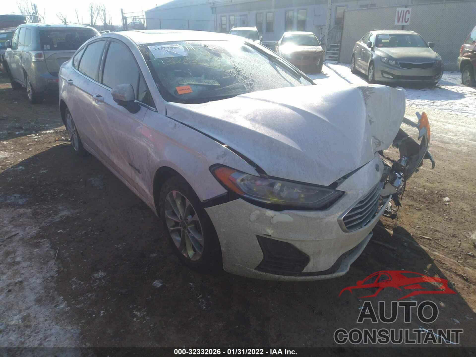 FORD FUSION HYBRID 2019 - 3FA6P0LU4KR105203
