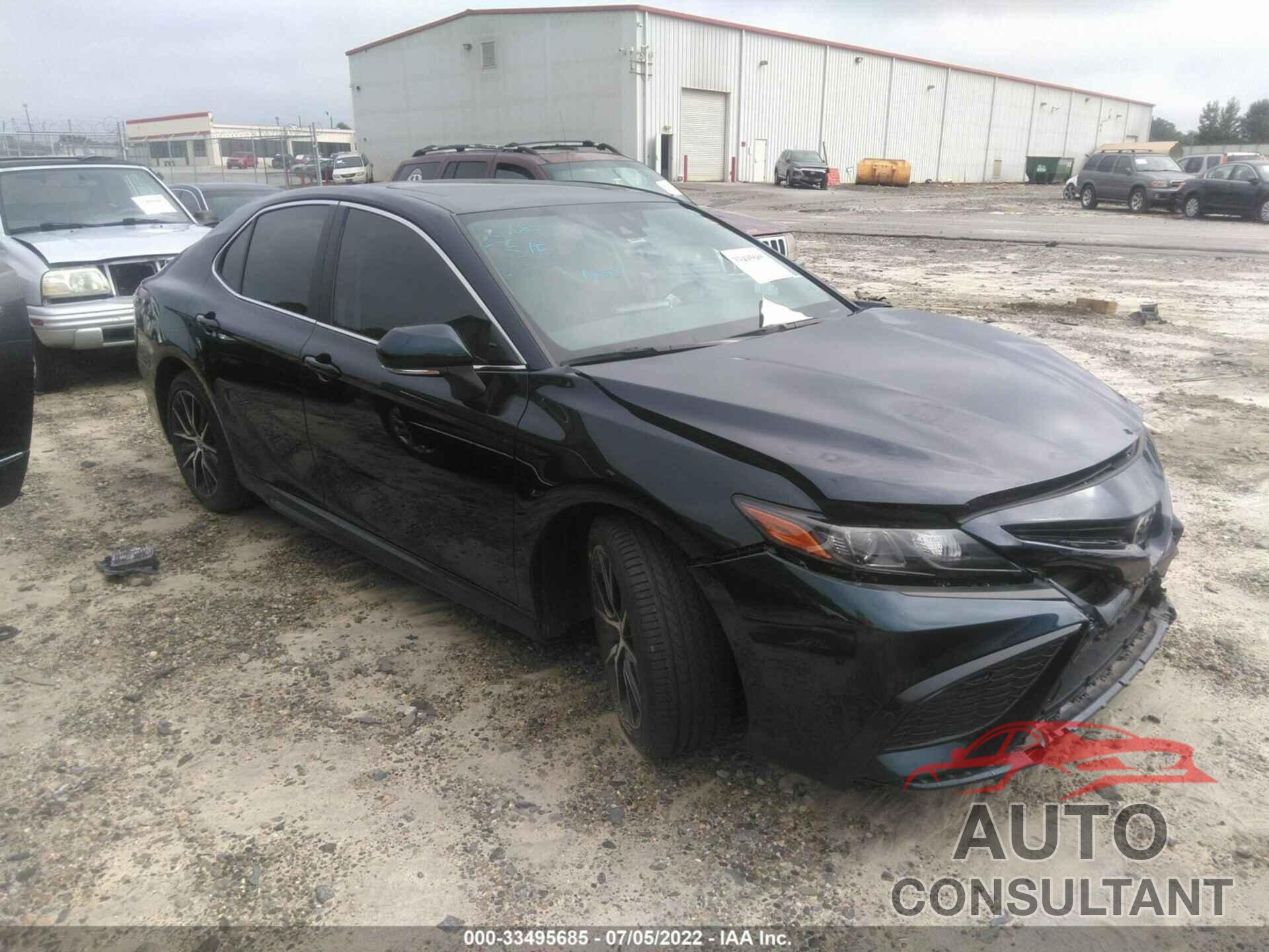TOYOTA CAMRY 2021 - 4T1G11AK5MU512851