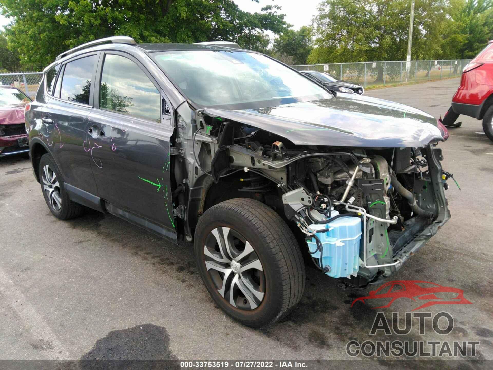 TOYOTA RAV4 2018 - JTMBFREV1JJ215446