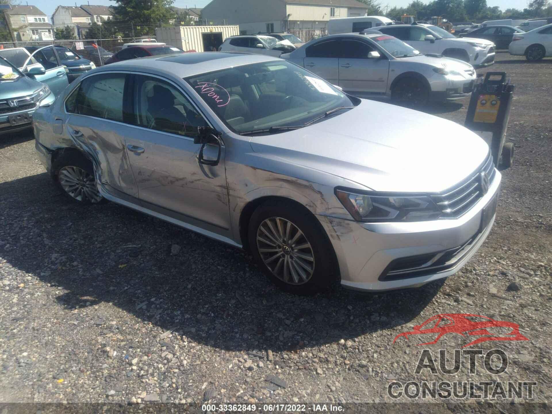VOLKSWAGEN PASSAT 2017 - 1VWBT7A35HC075074