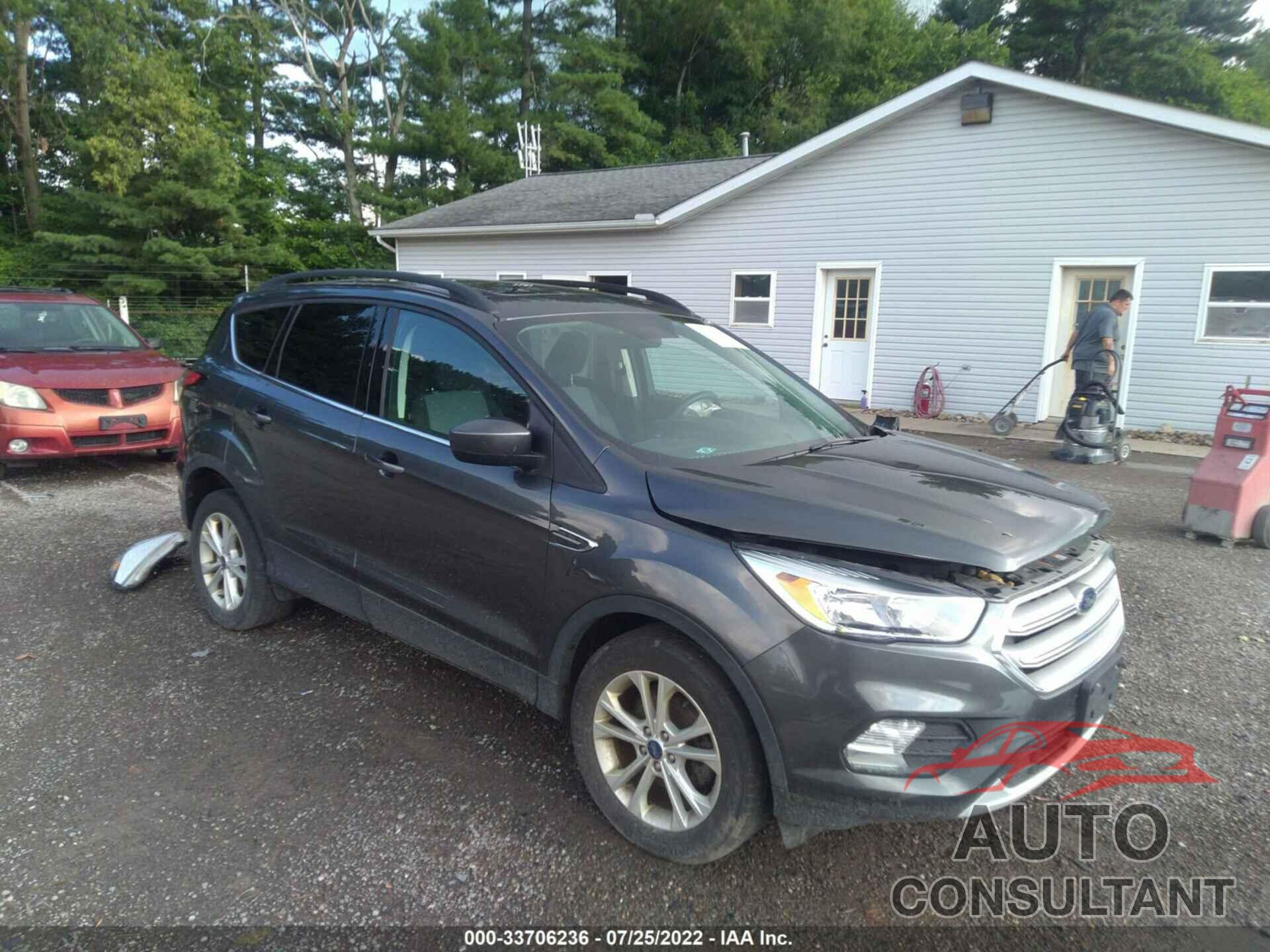 FORD ESCAPE 2018 - 1FMCU0GD6JUD16812