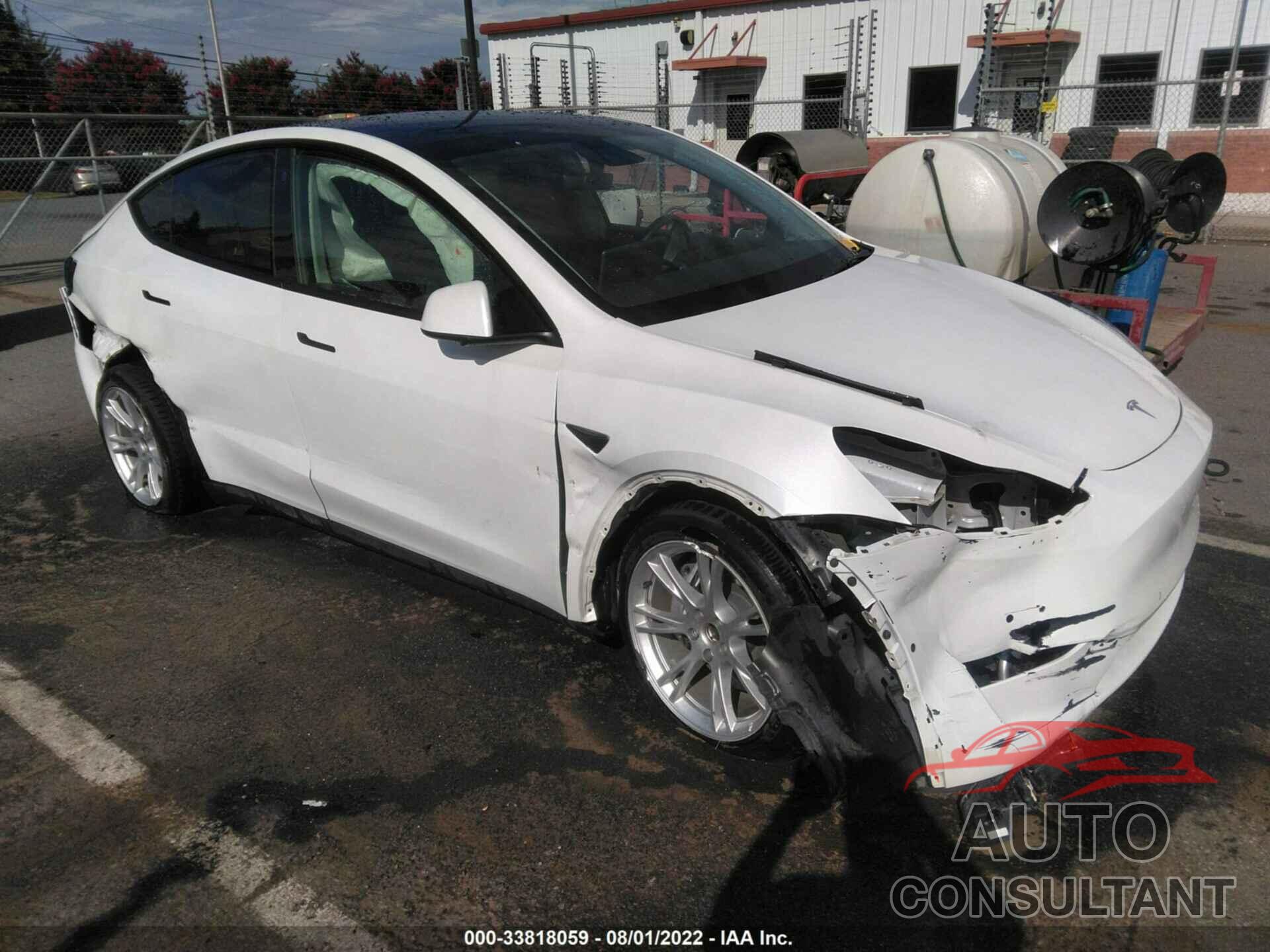 TESLA MODEL Y 2021 - 5YJYGDEE4MF118585