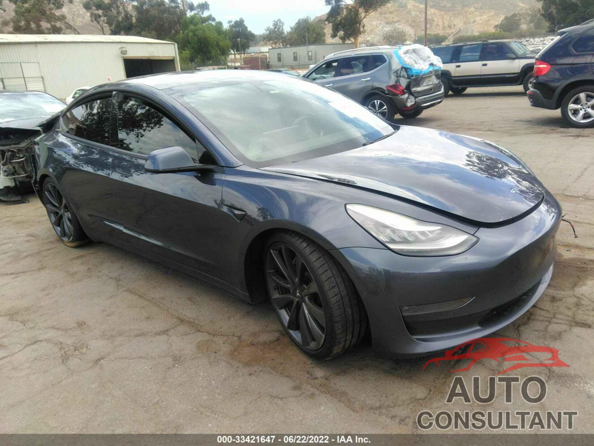 TESLA MODEL 3 2017 - 5YJ3E1EA5HF000899