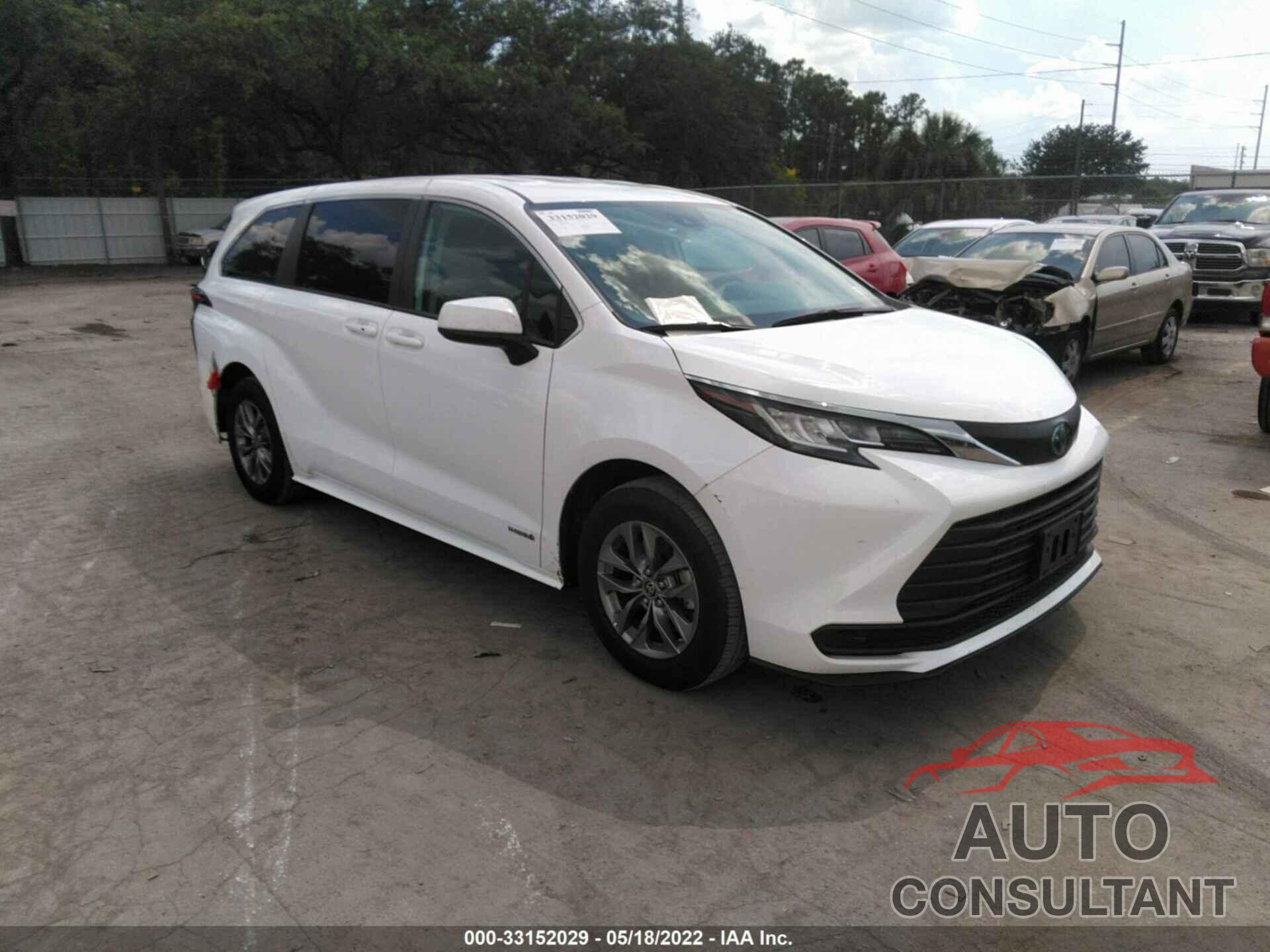 TOYOTA SIENNA 2021 - 5TDKRKEC6MS042754