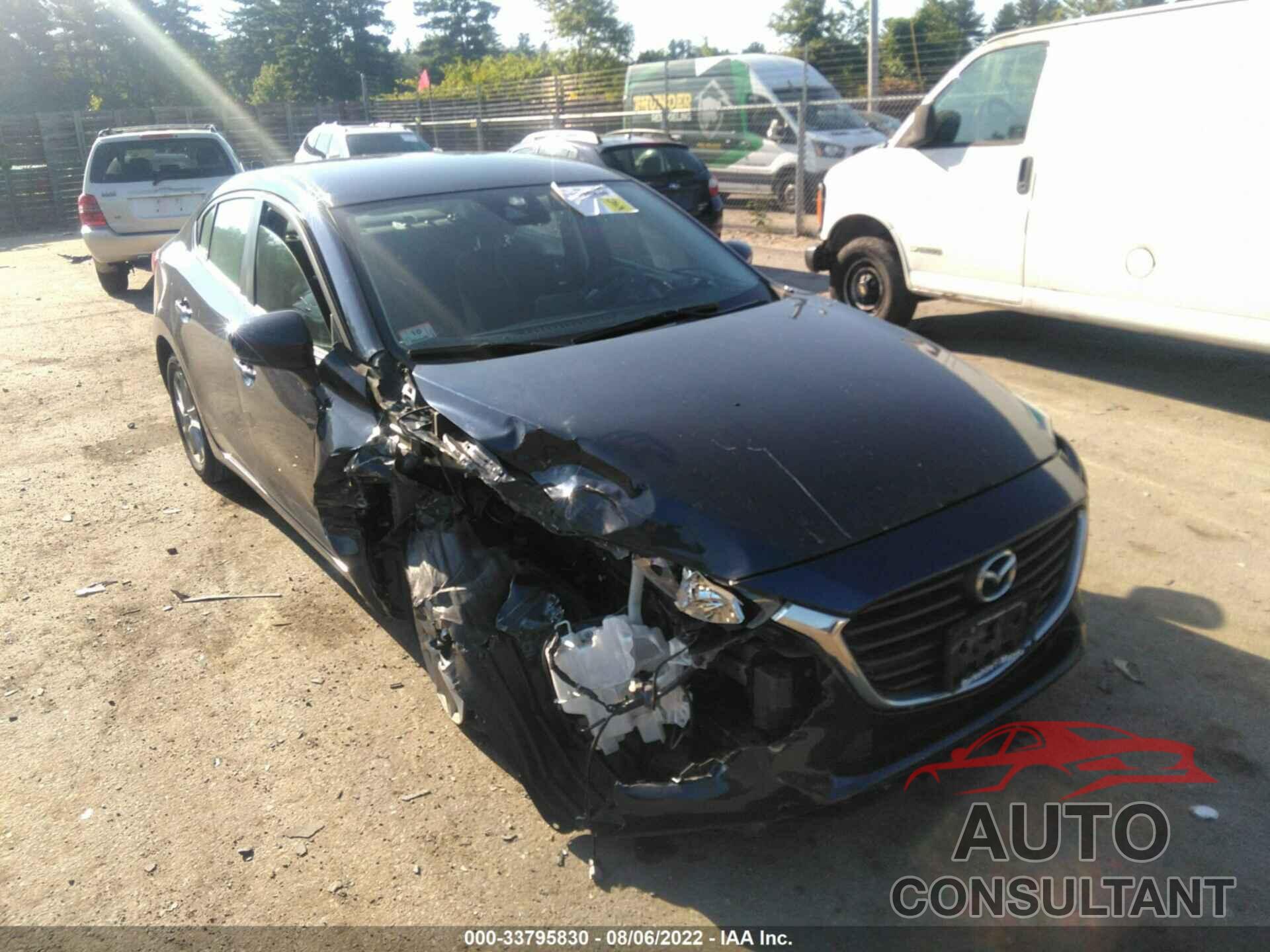 MAZDA MAZDA3 4-DOOR 2018 - 3MZBN1U71JM164960